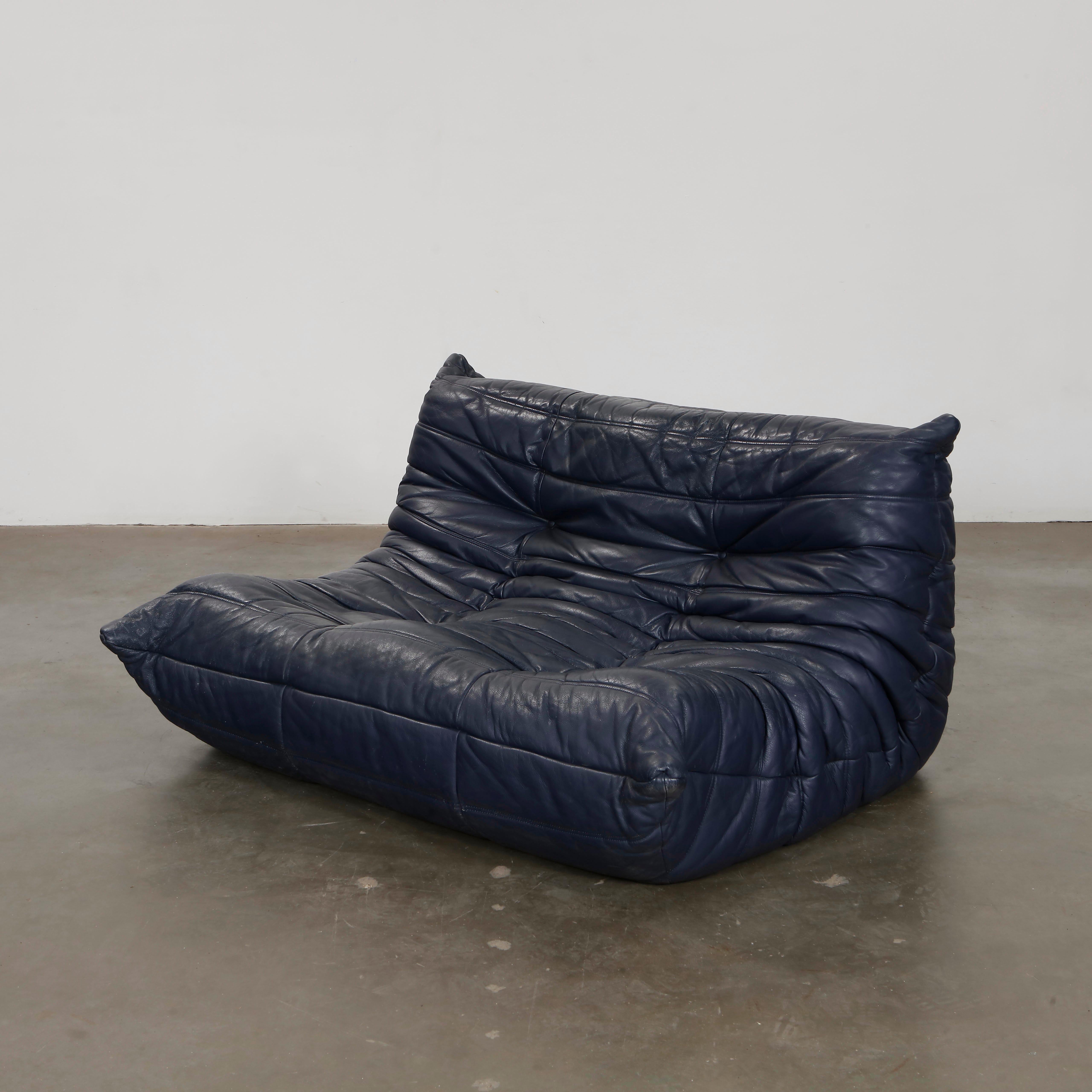 Michel Ducaroy für Ligne Roset, Marineblaues zweisitziges Togo-Sofa, 1980er Jahre im Angebot 3