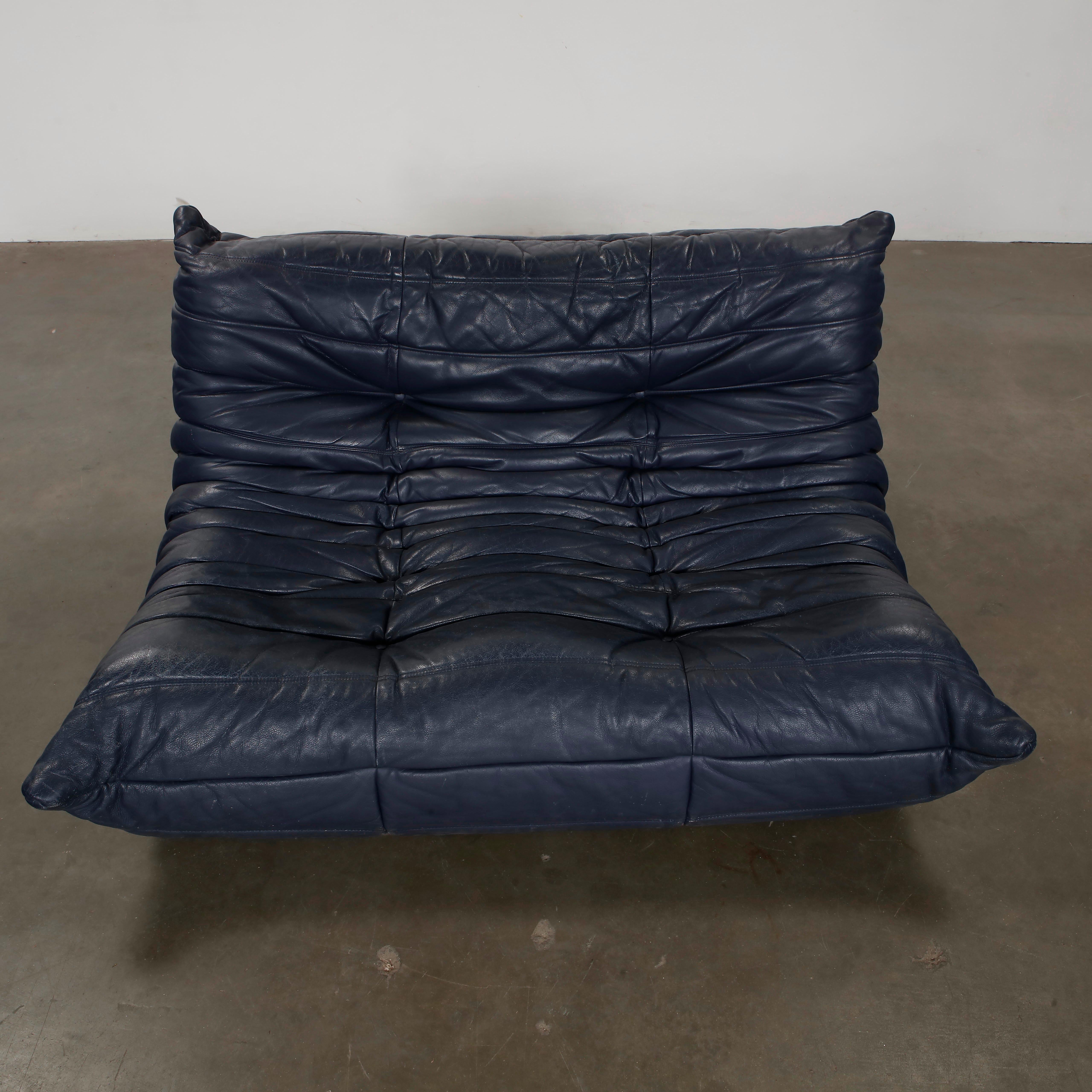 Michel Ducaroy für Ligne Roset, Marineblaues zweisitziges Togo-Sofa, 1980er Jahre im Angebot 4