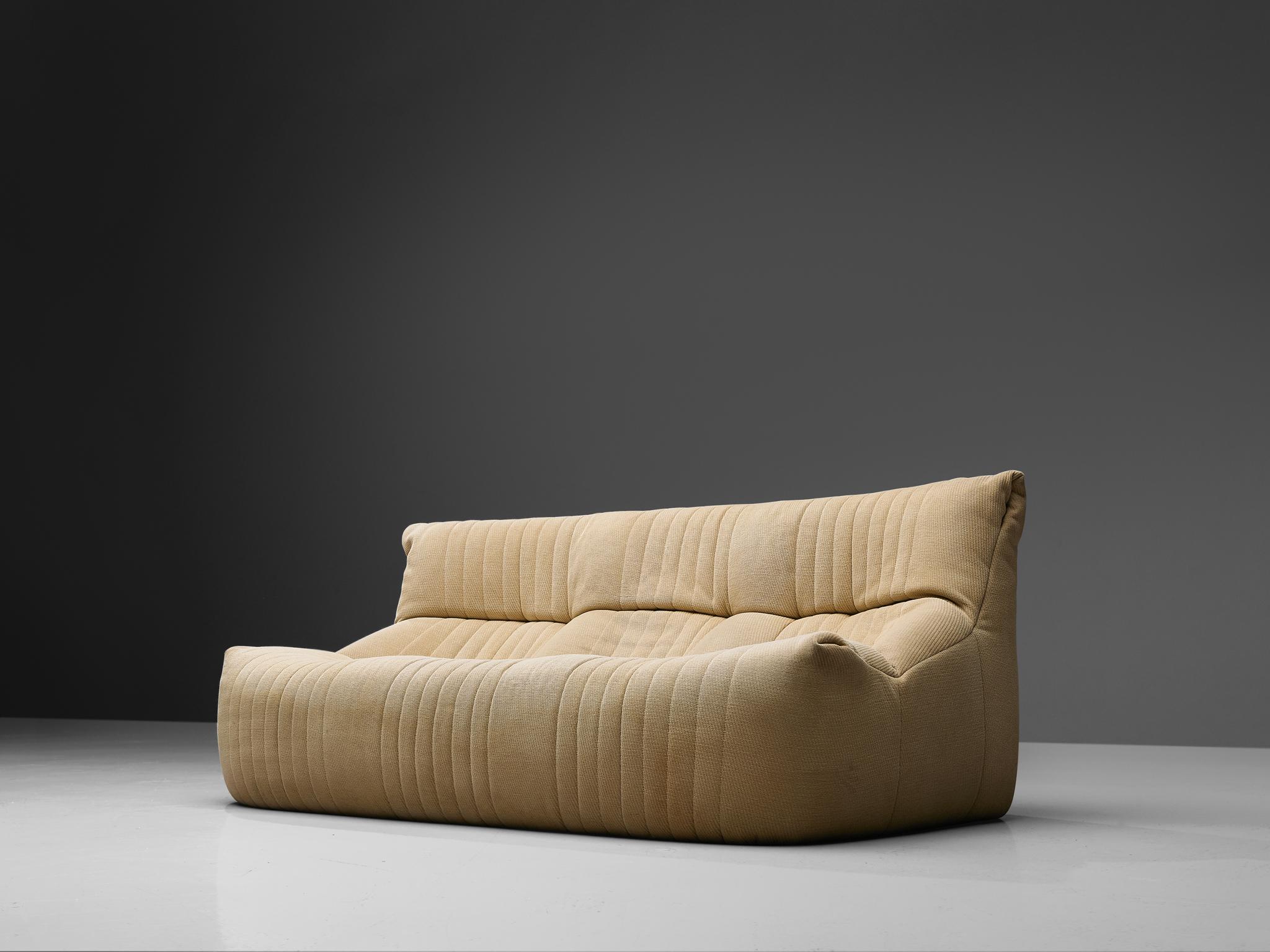 Michel Ducaroy para Ligne Roset Sofá tapizado en beige Posmoderno en venta