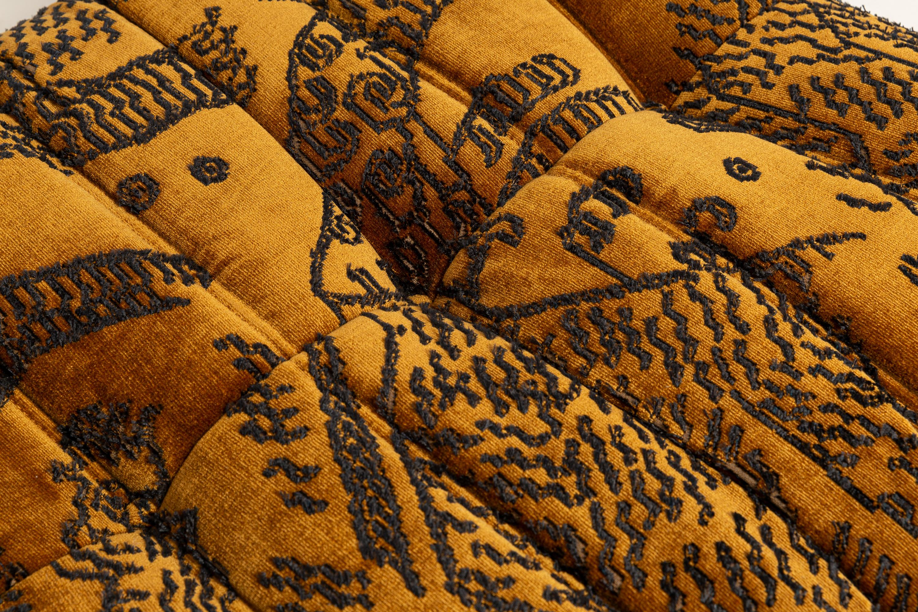 20ième siècle Michel Ducaroy for Ligne Roset TOGO Footstool Ottoman in Tiger Mountain by Dedar en vente