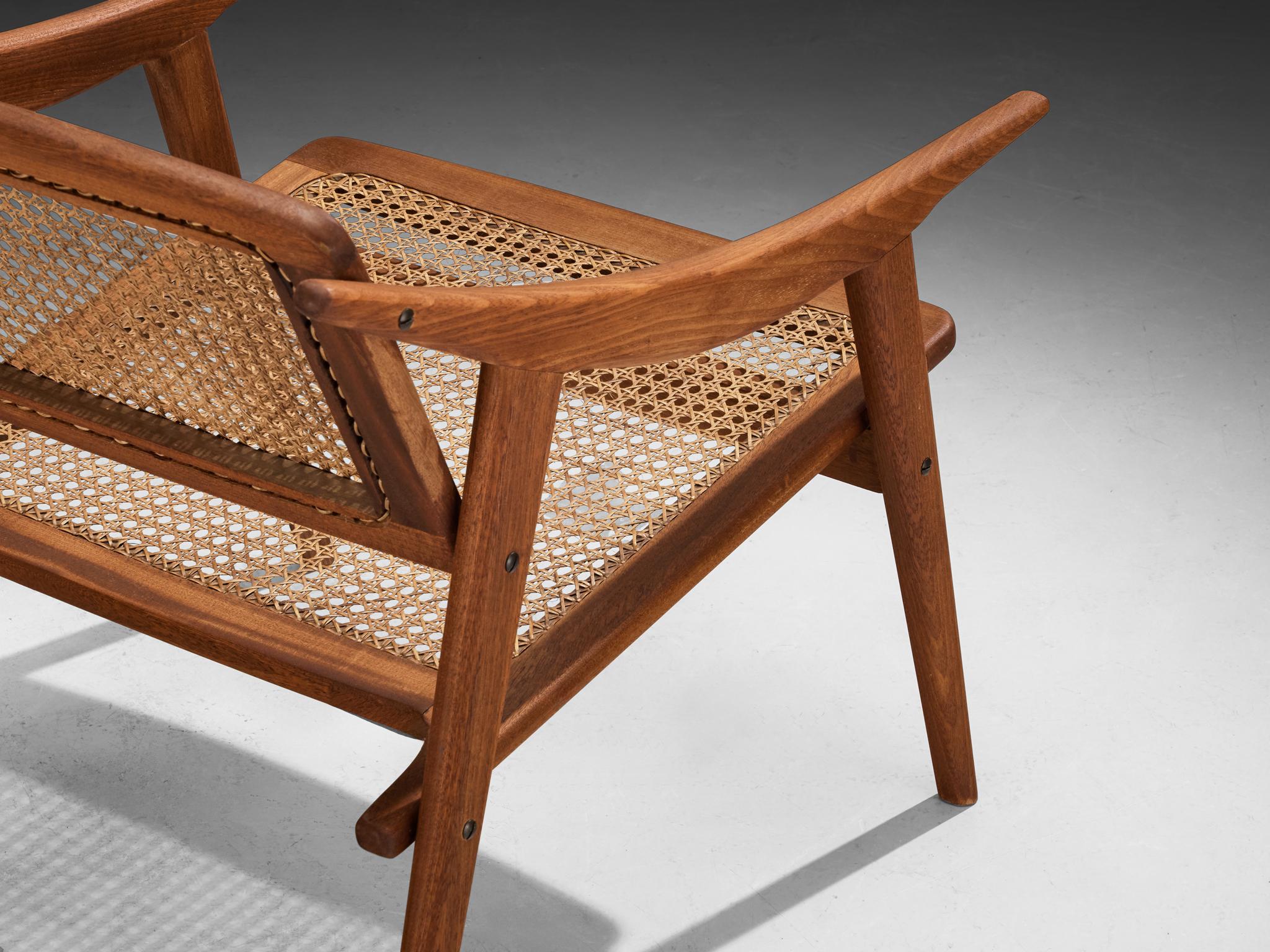 Michel Ducaroy per SNA Roset Coppia di sedie da salotto in teak e canne In condizioni buone in vendita a Waalwijk, NL