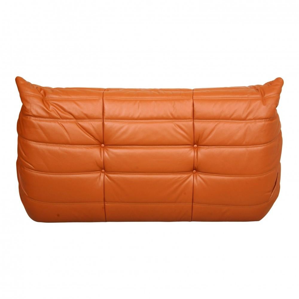 Late 20th Century Michel Ducaroy Togo 2-Seater Sofa Newly Upholstered in Cognac Classic Leather
