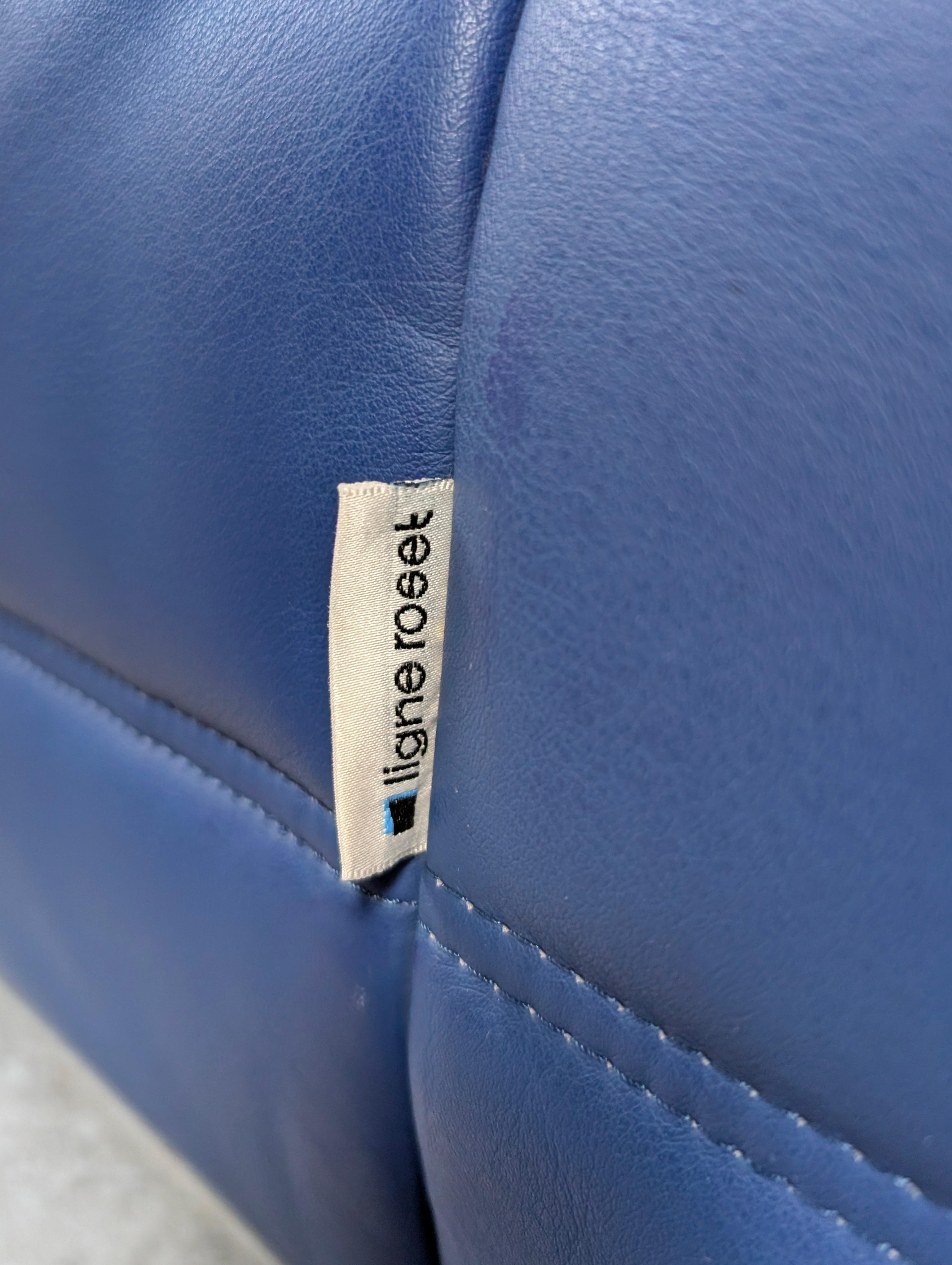 Pelle Michel Ducaroy Togo Divano a 3 posti in pelle blu Ligne Roset Francia Anni '80 in vendita