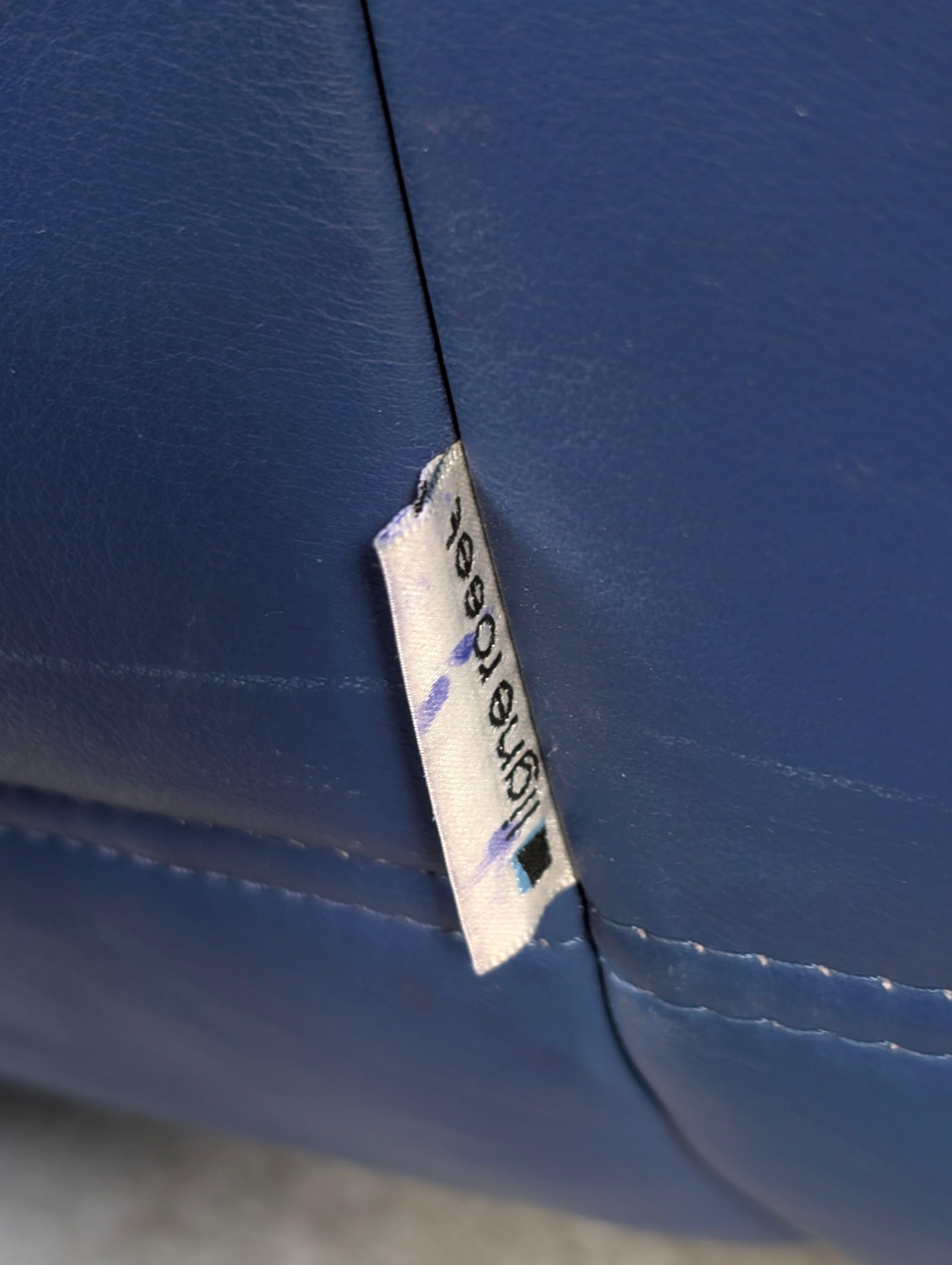 Poltrona Togo di Michel Ducaroy in pelle blu per Ligne Roset, Francia, anni '80 in vendita 1