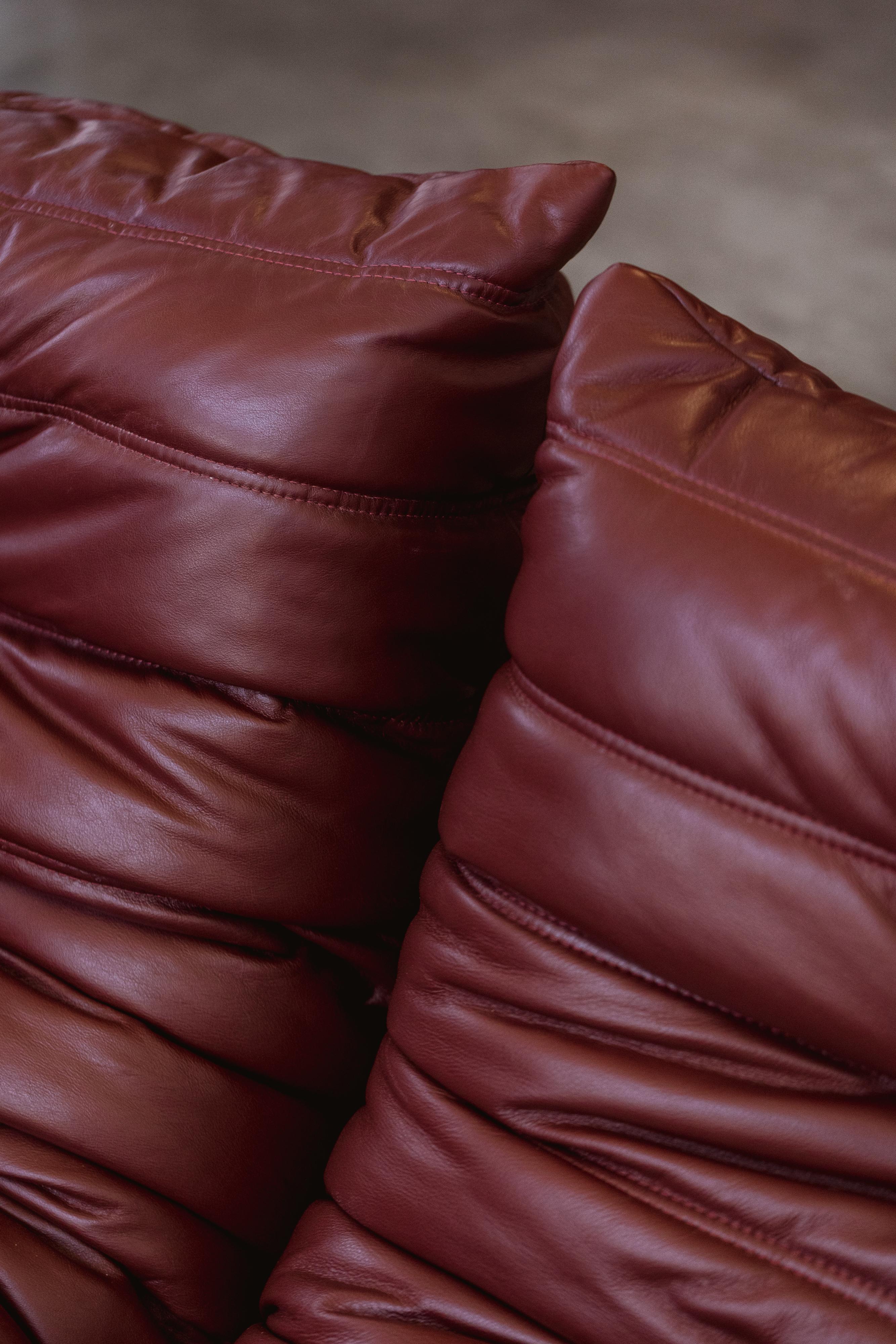 Michel Ducaroy “Togo” Modular Sofa for Ligne Roset, Burgundy, 1973, Set of 4 For Sale 6