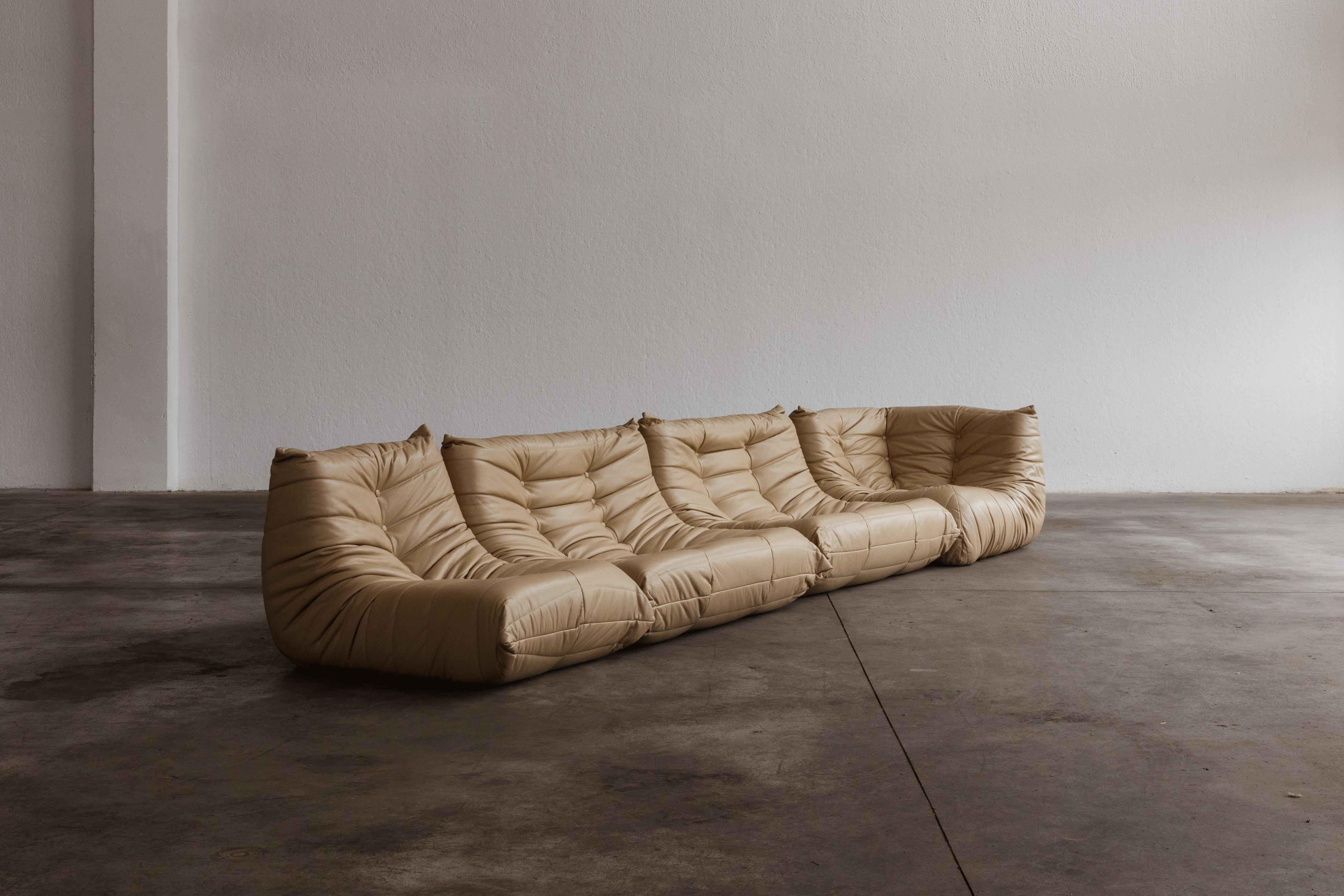 Mid-Century Modern Michel Ducaroy “Togo” Modular Sofa for Ligne Roset, 1973, Set of 4 For Sale