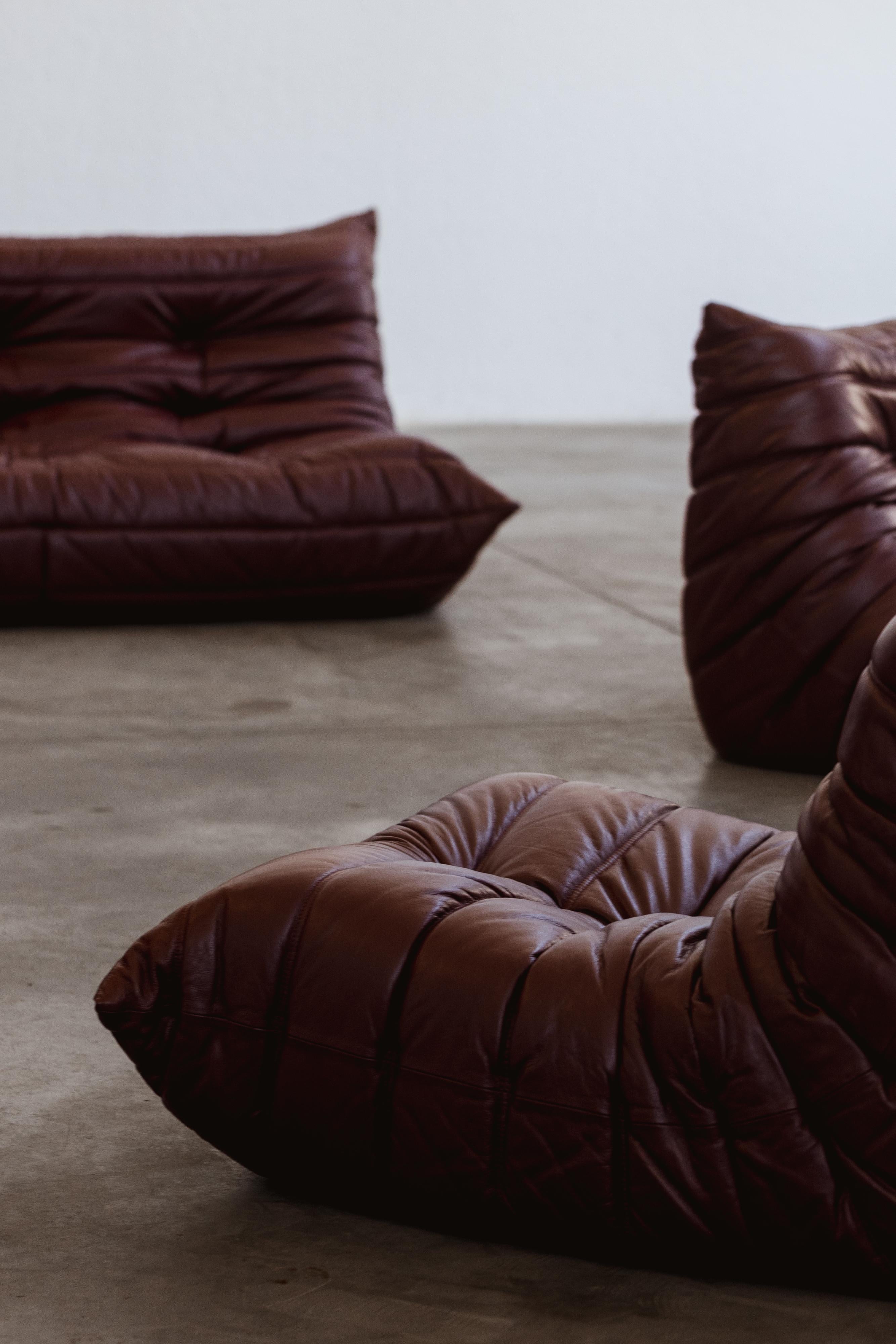 Mid-Century Modern Michel Ducaroy “Togo” Modular Sofa for Ligne Roset, Burgundy, 1973, Set of 4 For Sale