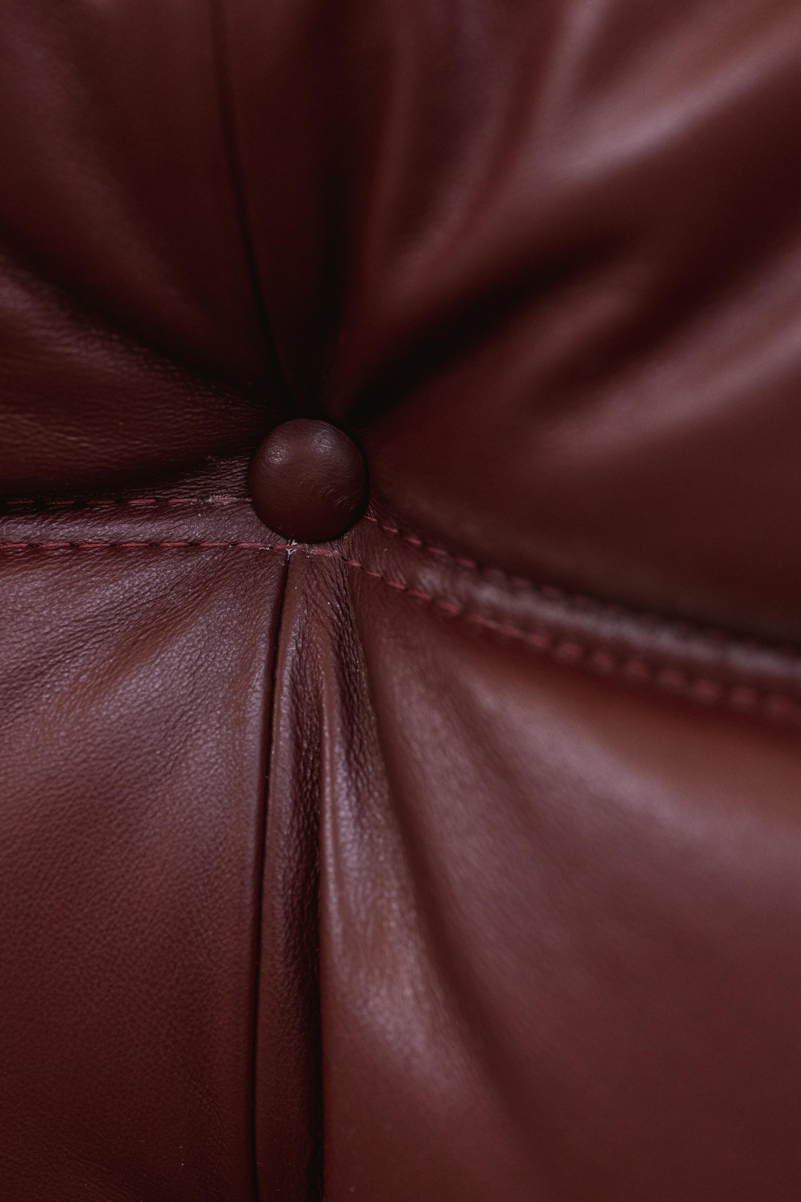 Michel Ducaroy “Togo” Modular Sofa for Ligne Roset, Burgundy, 1973, Set of 4 For Sale 2