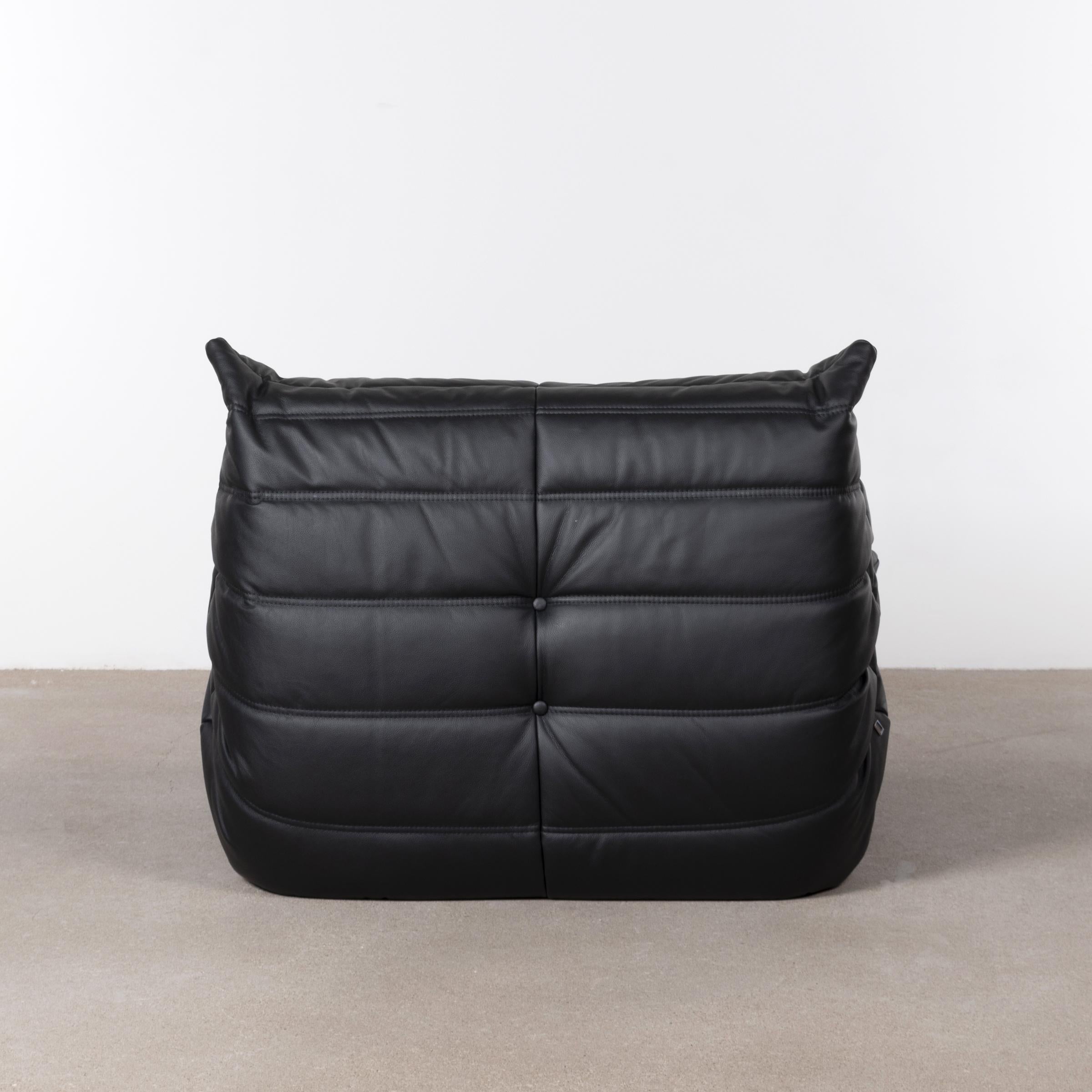 Mid-Century Modern Michel Ducaroy Togo One-Seat Sofa in Black Leather for Ligne Roset, 1973