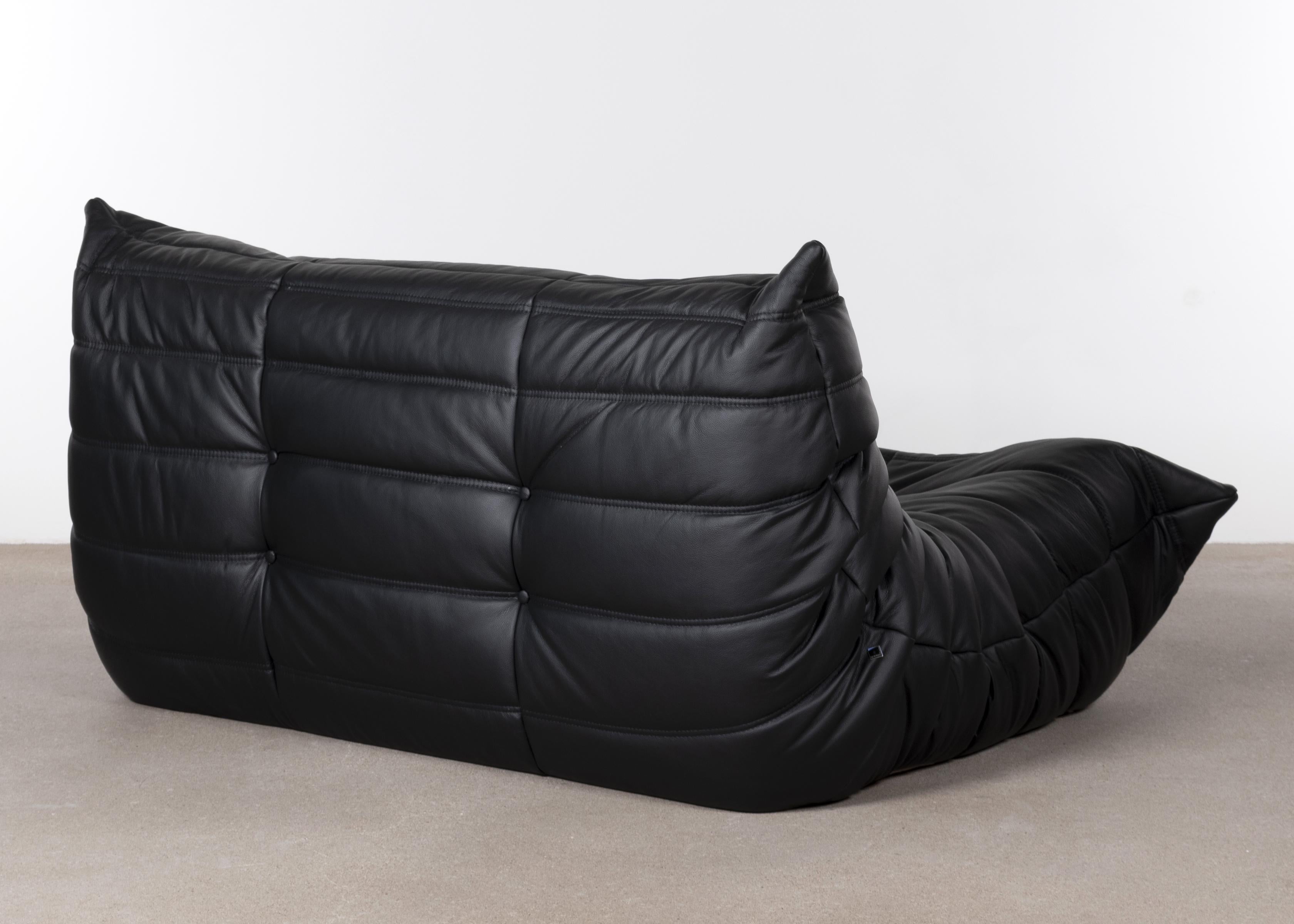 Late 20th Century Michel Ducaroy Togo Two-Seat Sofa in Black Leather for Ligne Roset, 1973