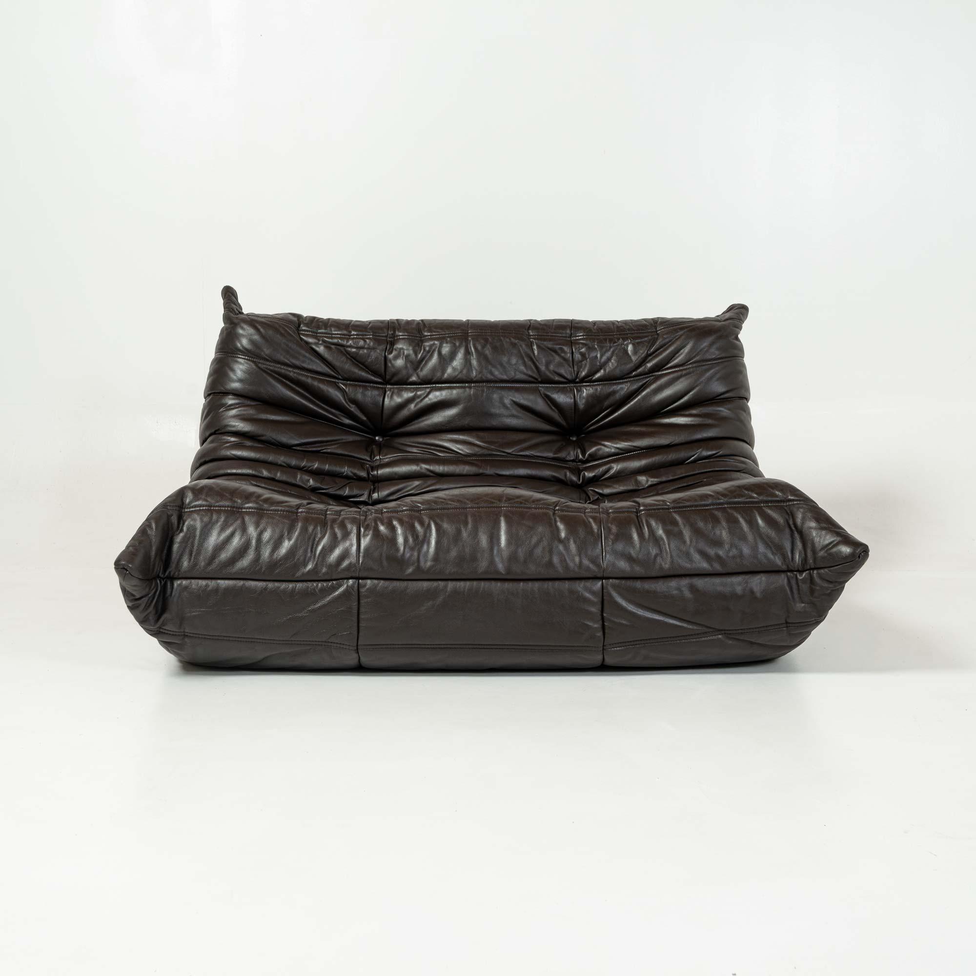 A Ligne Roset classic, Michel Ducaroy's Togo has been the ultimate in comfort and style for over forty years. The timeless collection features an ergonomic design with multiple density polyether foam construction and quilted covers, making each