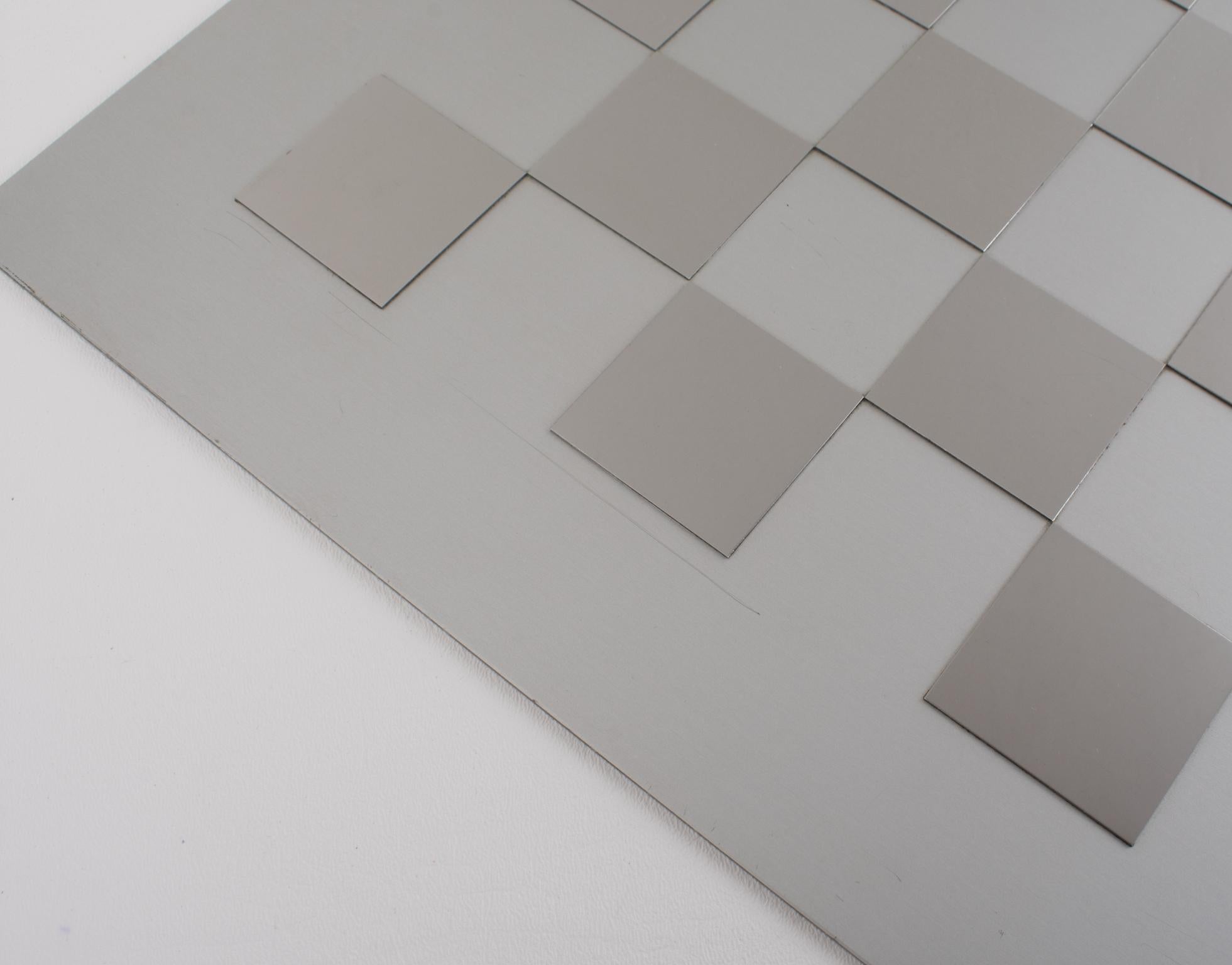 Juego de ajedrez de plexiglás y aluminio Michel Dumas para Roche Bobois, hacia 1970 en venta 10