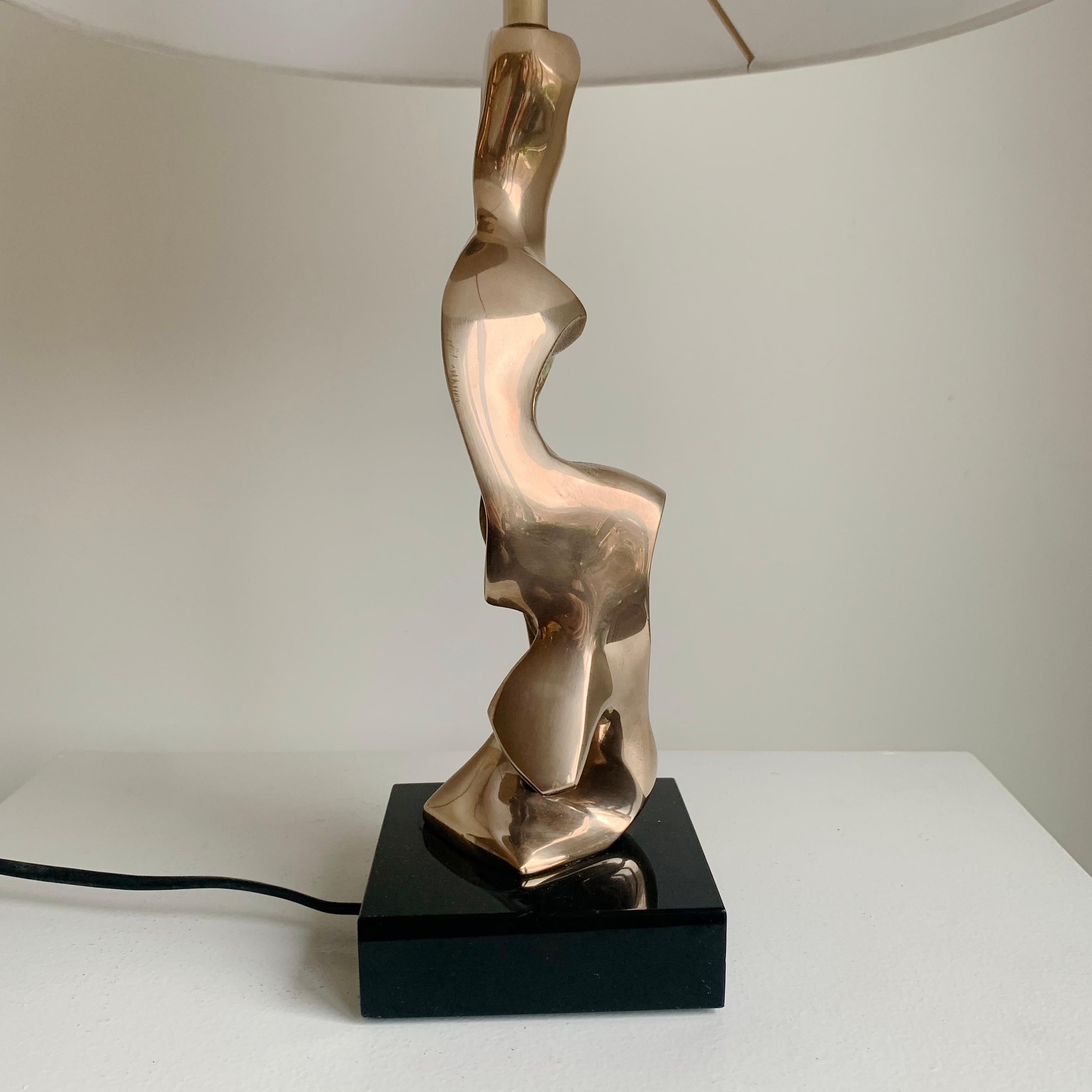 Lampe de table en bronze sculpturale signée Michel Jaubert, vers 1975, France en vente 8