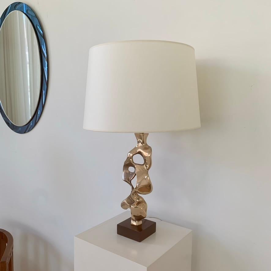 French Michel Jaubert Signed Sculptural Bronze Table Lamp, circa 1975, France For Sale