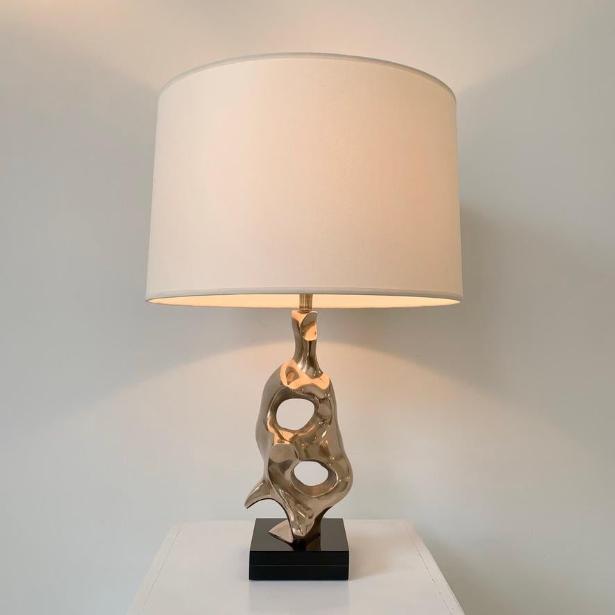 Polished Michel Jaubert Signed Sculptural Bronze Table Lamp, circa 1975, France For Sale