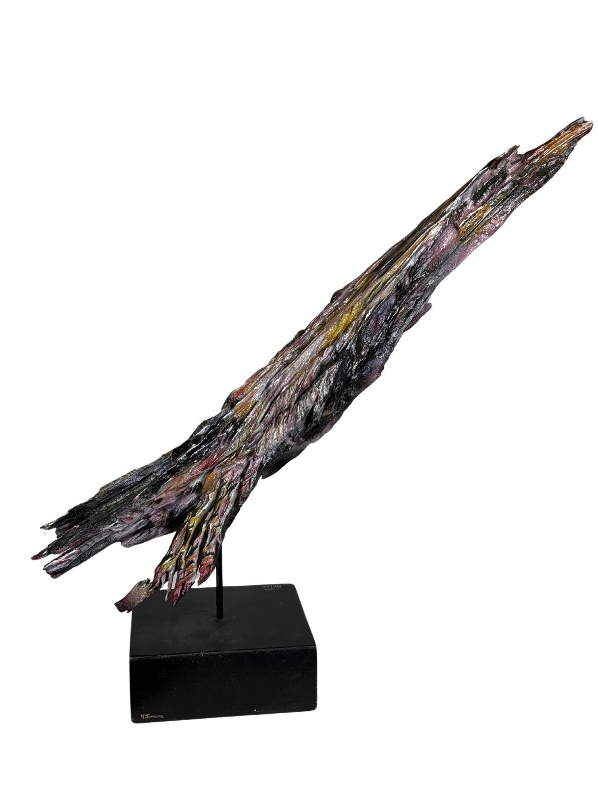 Comedia dell'Arte de Michel Tornare - Escultura en madera - 50x15x60 cm - Still-Life Sculpture Marrón de Michel L.Y. Tornare