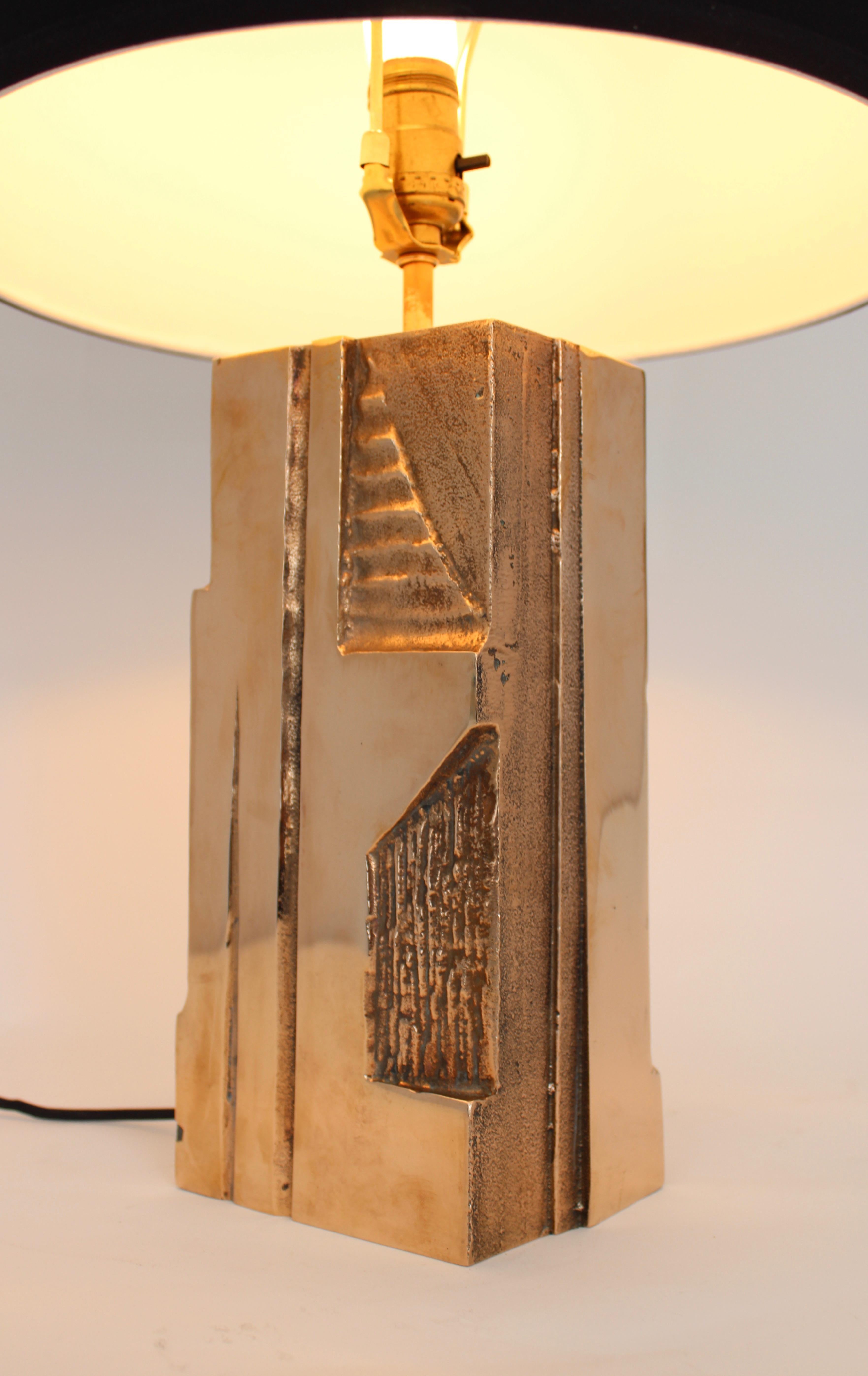 Michel Mangematin Cast Bronze Sculptural Pair of French Table Lamps, circa 1970 2