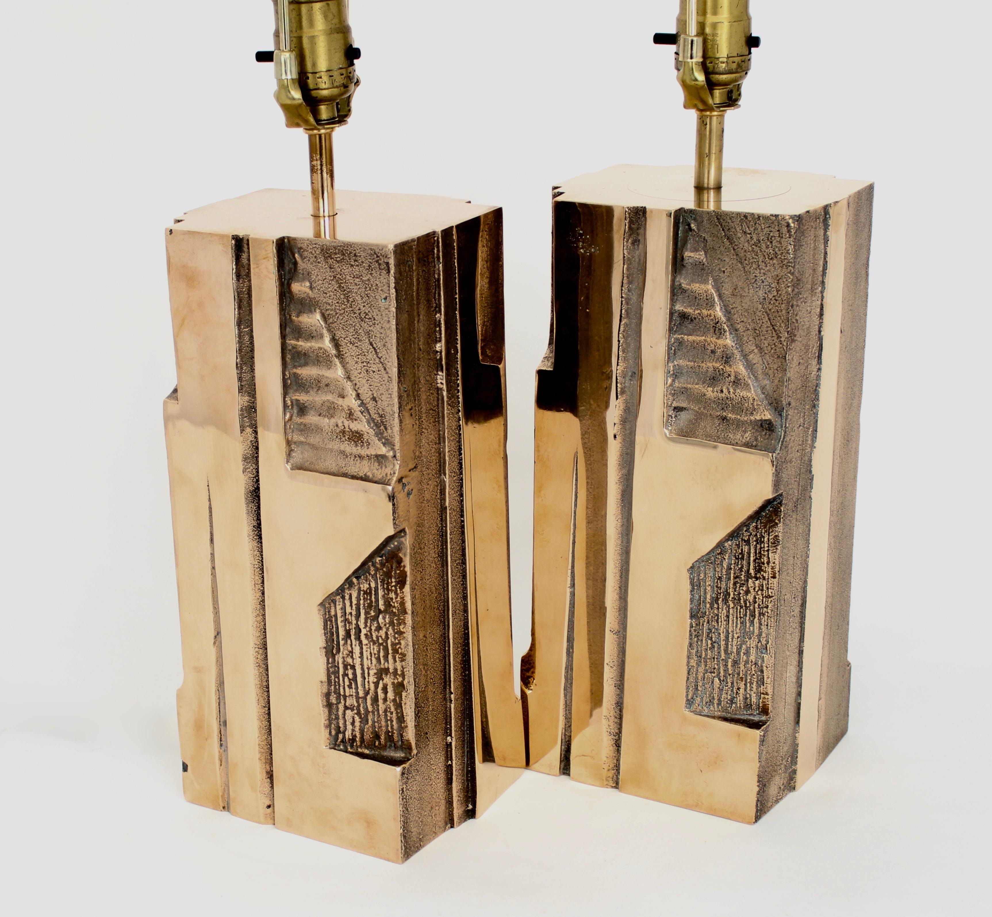 Michel Mangematin Cast Bronze Sculptural Pair of French Table Lamps, circa 1970 4
