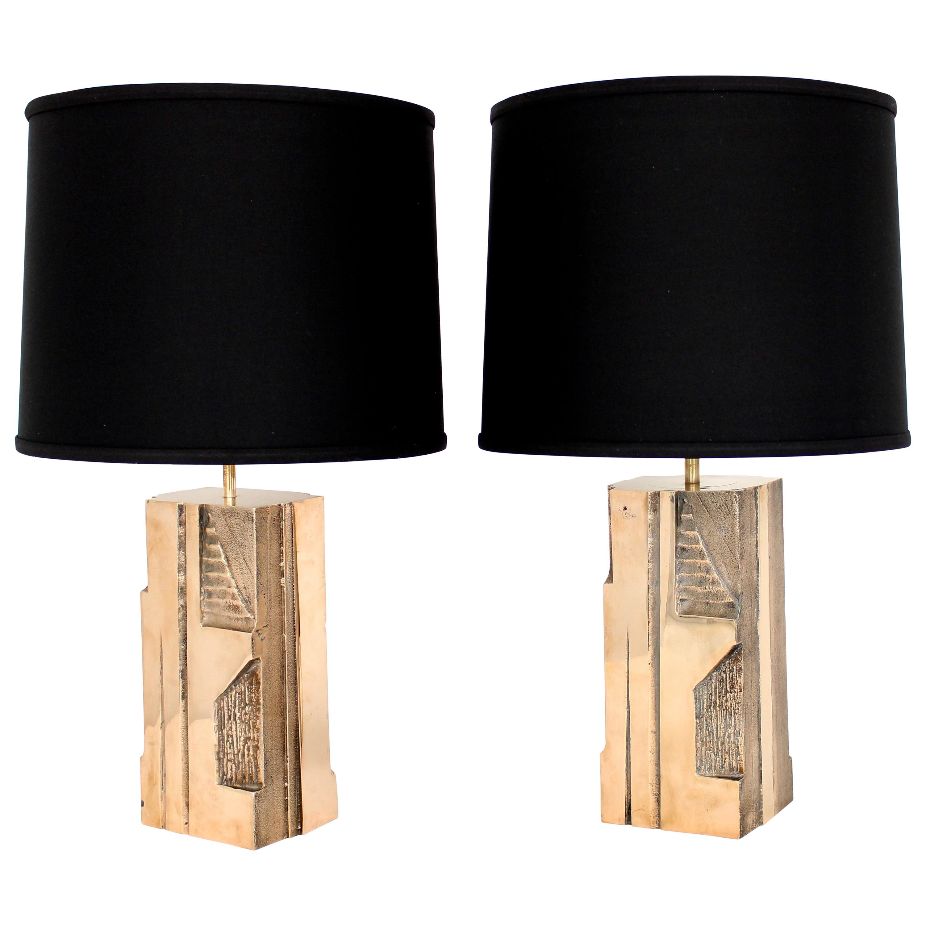Michel Mangematin Cast Bronze Sculptural Pair of French Table Lamps, circa 1970