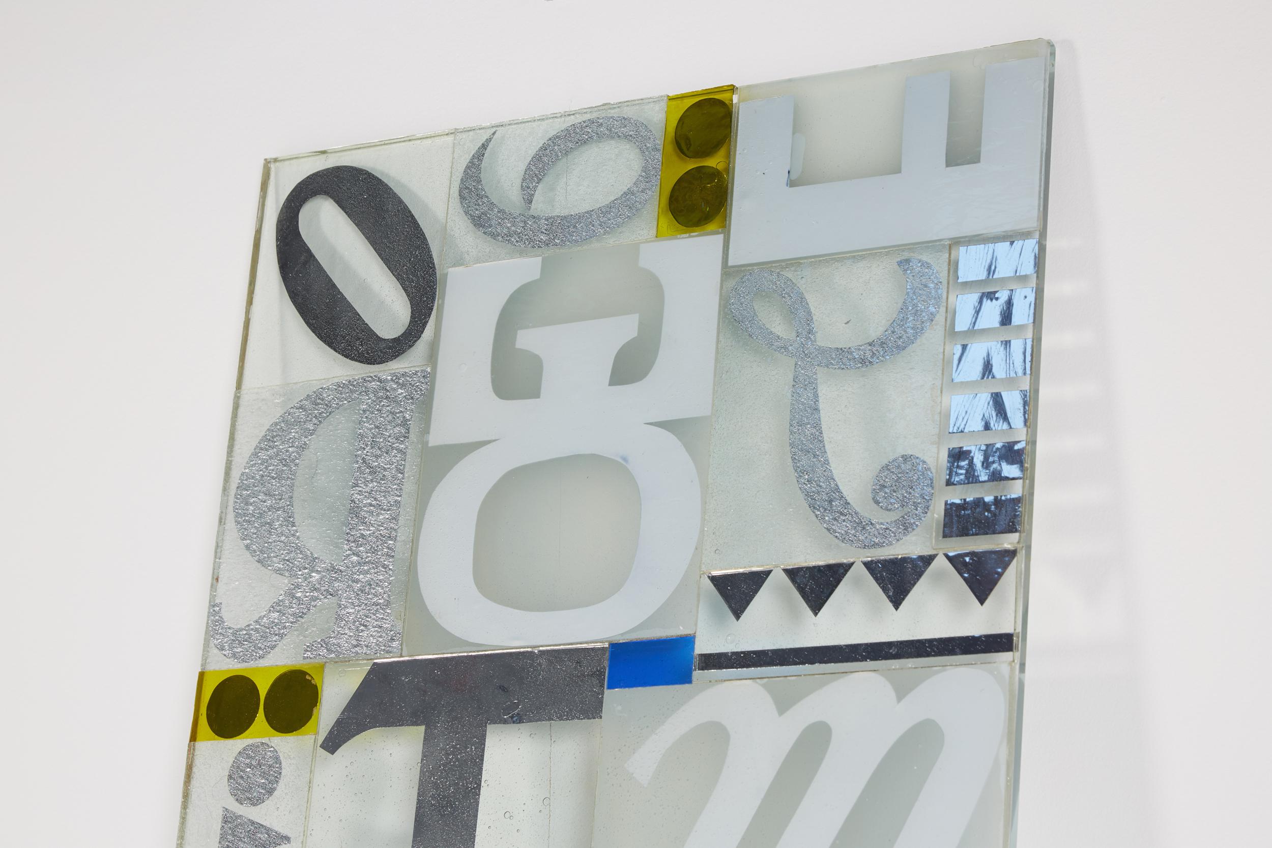 Postmoderne Glasskulptur aus belgischer Kunst und Design, Michel Martens (Mattiert) im Angebot