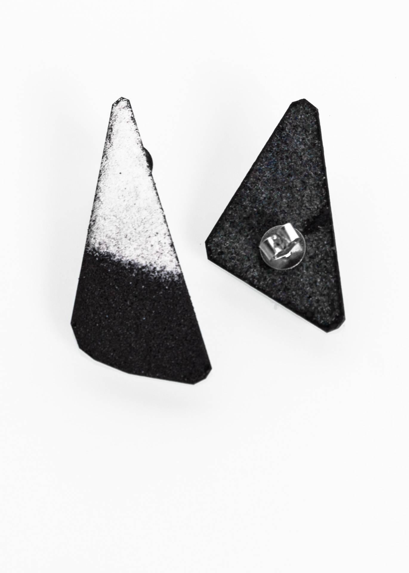 Modern  Michel McNabb for Basha Gold Black and White Enamel Triangle Earrings For Sale