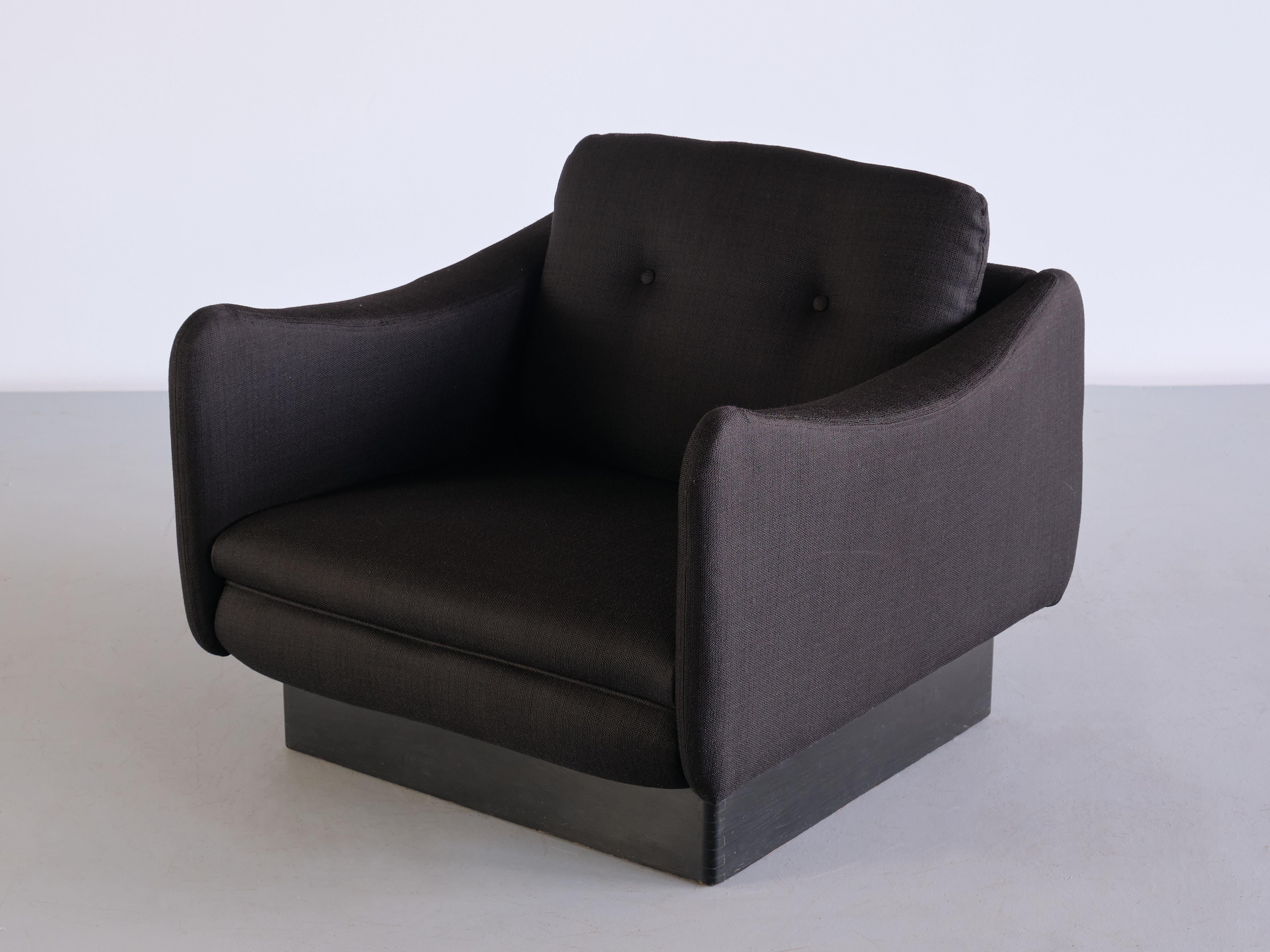 Michel Mortier 'Teckel' Lounge Chair in Black Wool & Wood, Steiner, France, 1963 For Sale 4