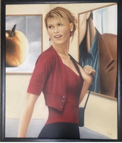 "mujer en galería"
