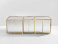 Michel Pigneres Aparador con patas de lucita y espejos de latón años 70