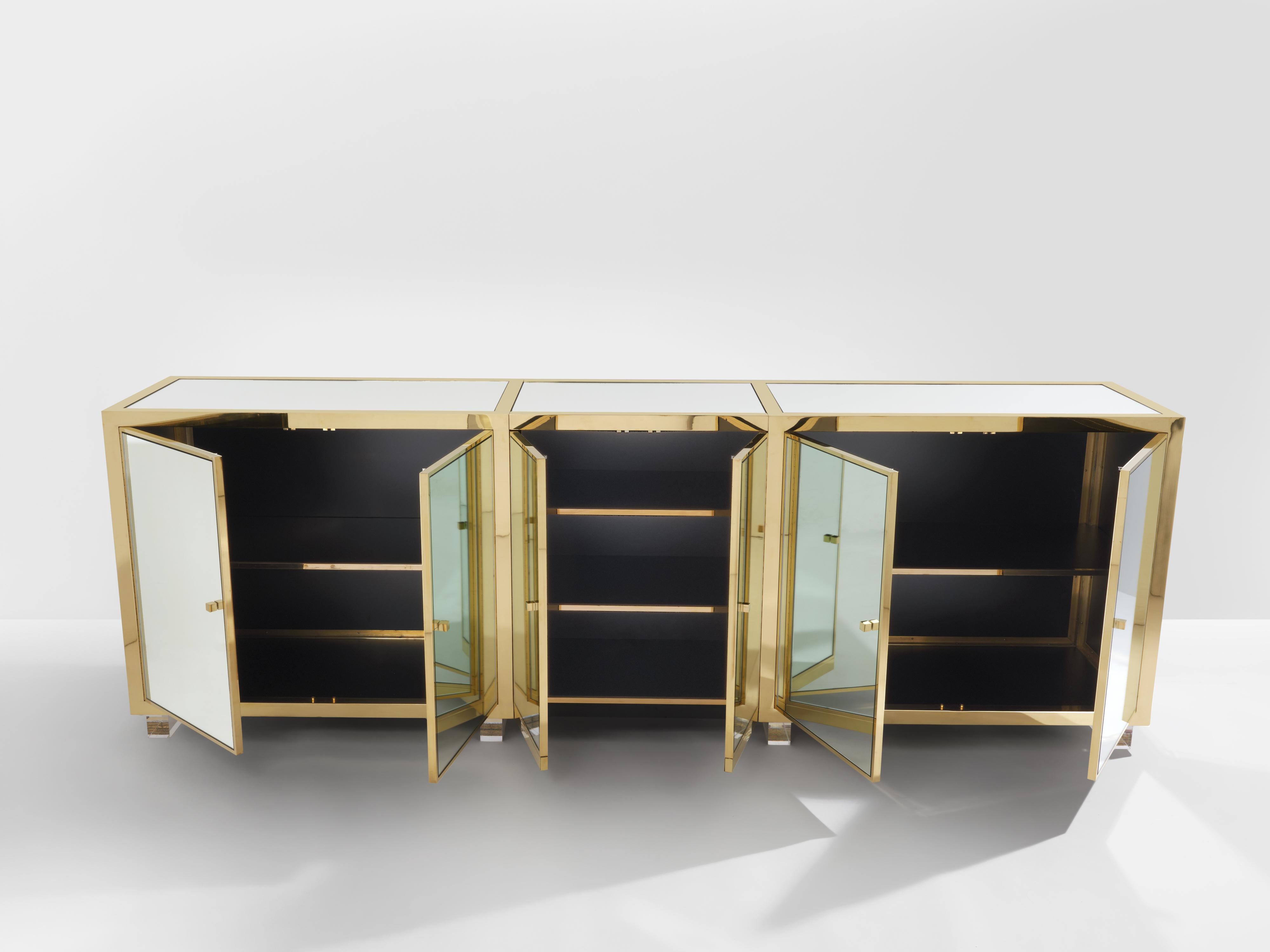 French Michel Pigneres brass mirrored lucite feet sideboard 1970s For Sale