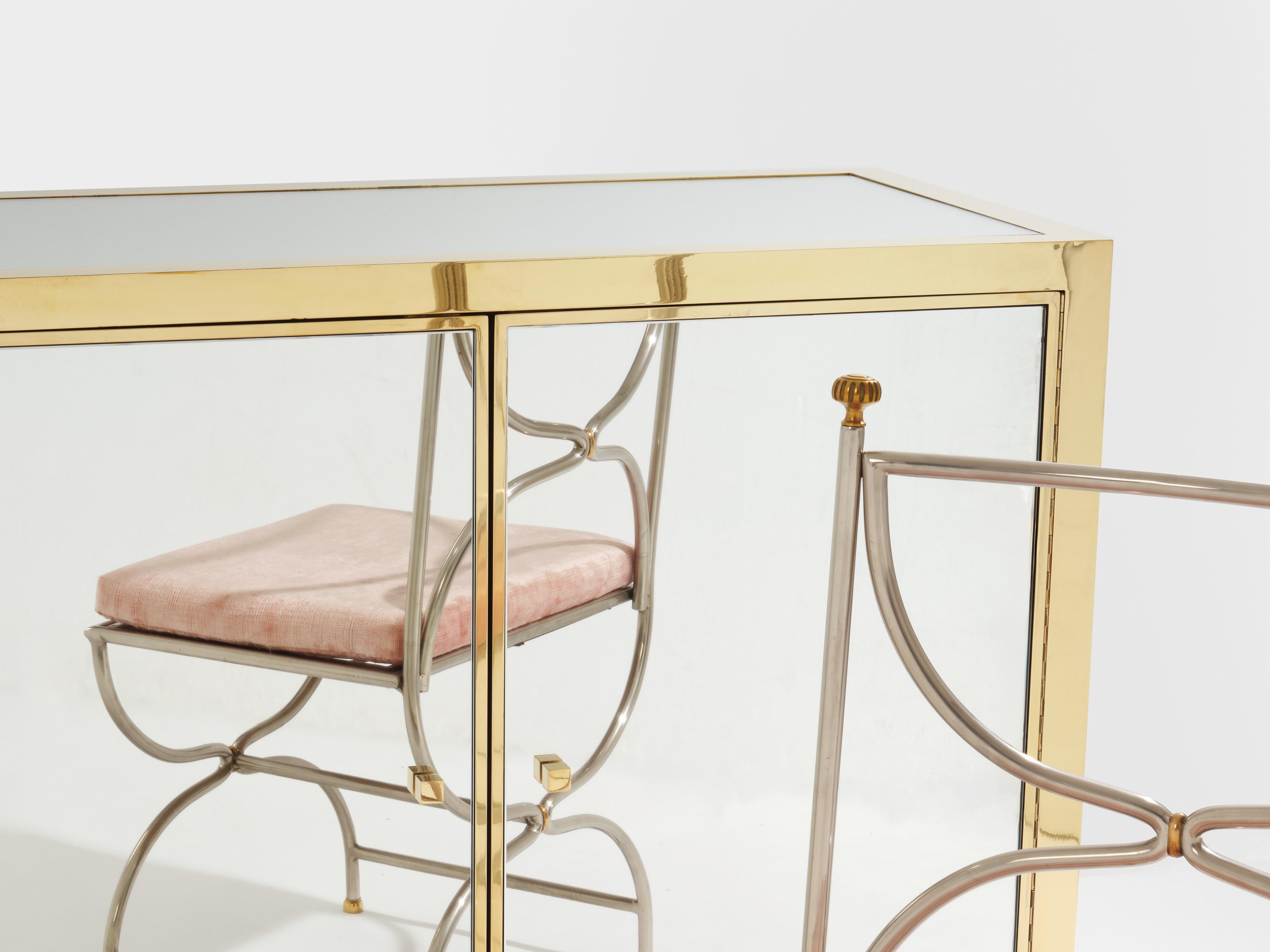 Brass Michel Pigneres brass mirrored lucite feet sideboard 1970s For Sale