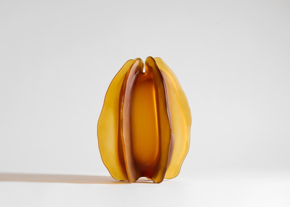 XXIe siècle et contemporain Michela Cattai, sculpture contemporaine en verre de Murano ambre soufflé à la main, Italie, 2023. en vente