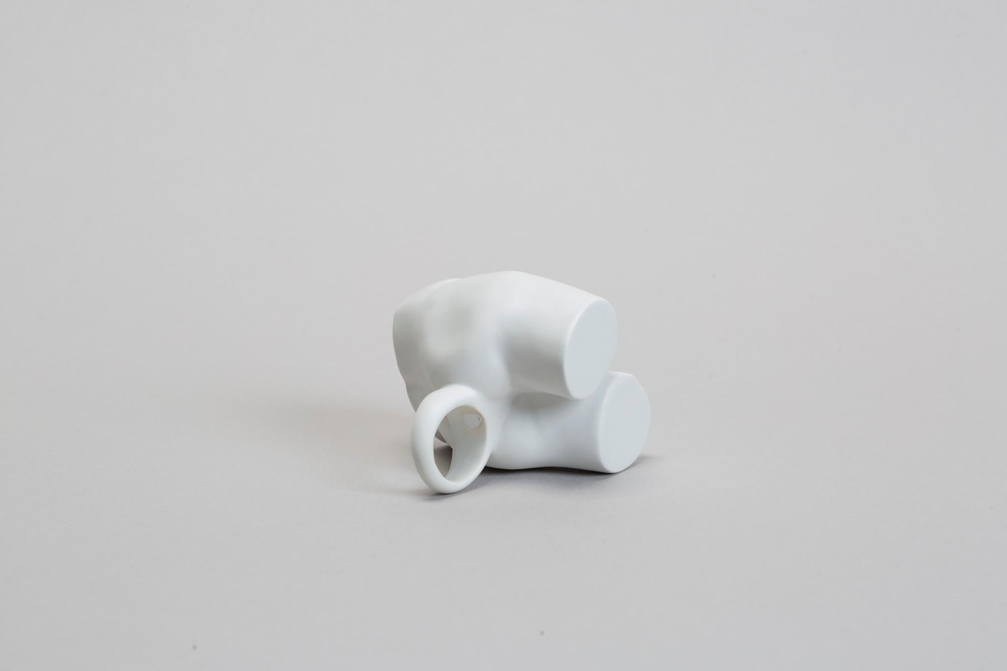 Michelangelo Prèt-a-porter Ceramic Sculptural Ring Contemporary For Sale 1