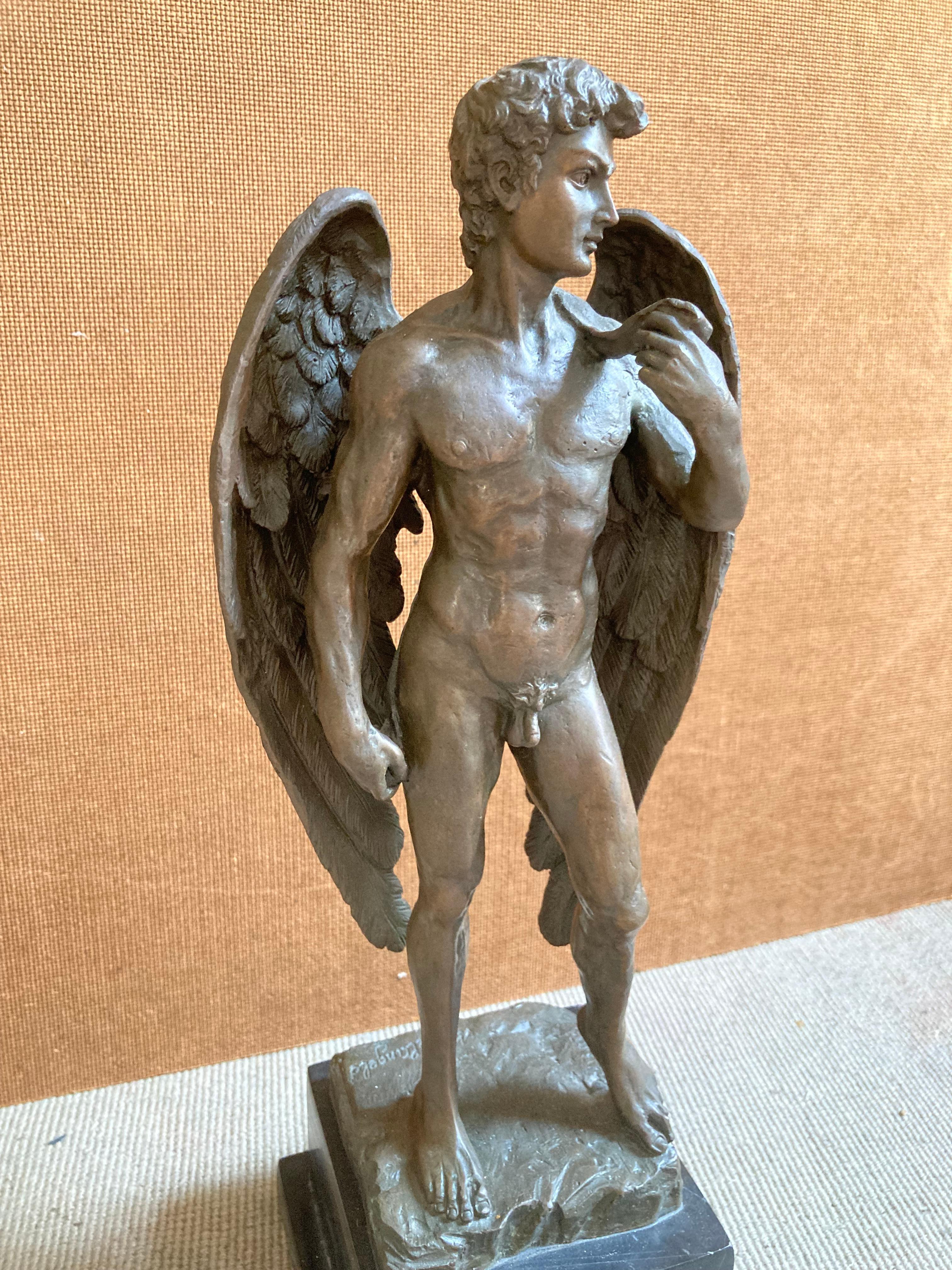 Ein massiver Bronzeguss in Tischgröße von Michelangelos 
