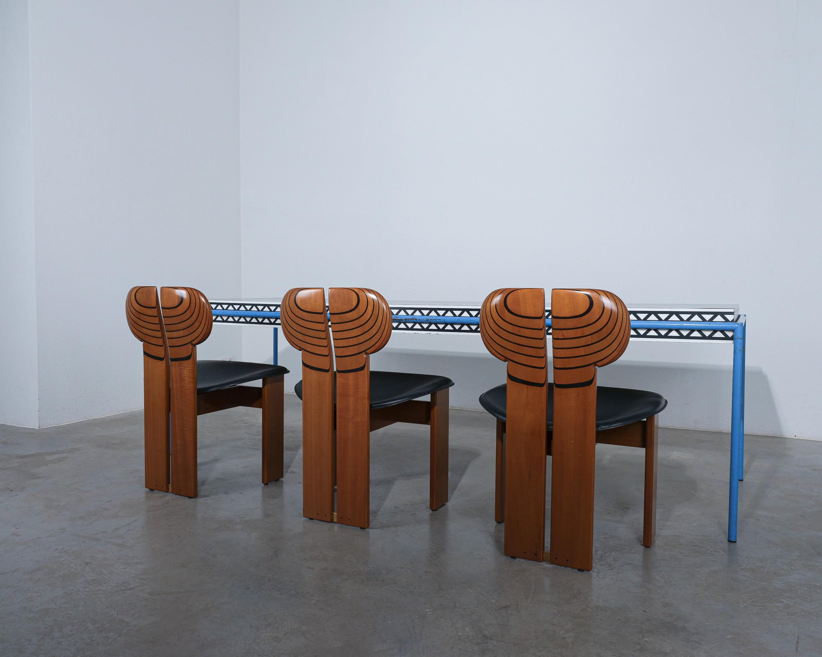 Table à manger Bourgogne Michele de Lucchi pour Memphis Milano, Italie, 1985 en vente 6