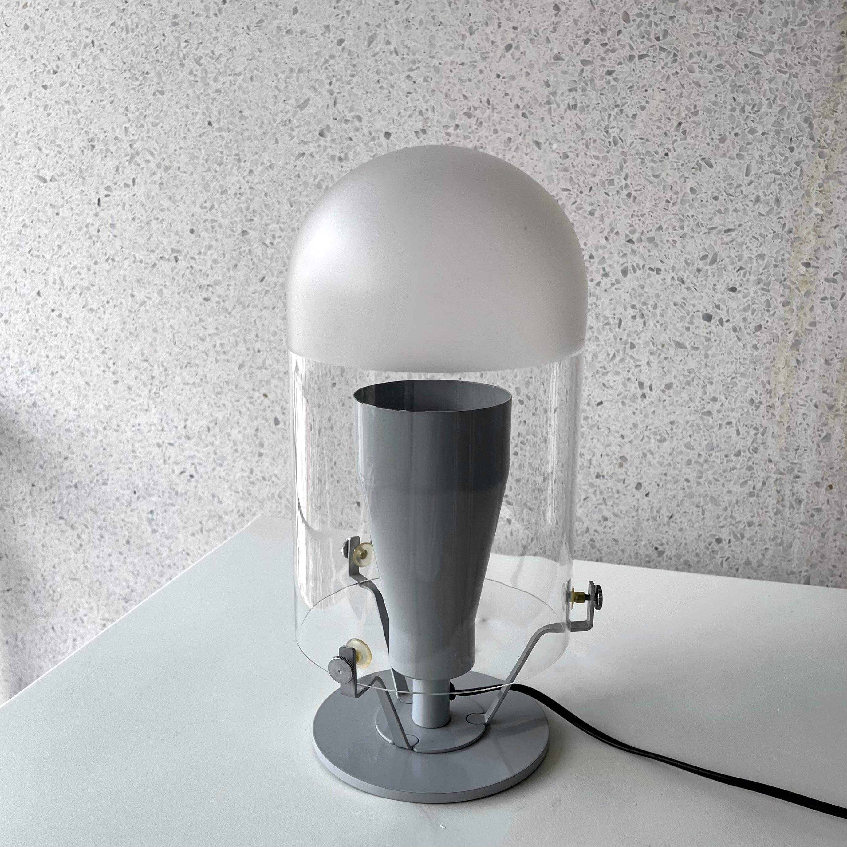 Michele DE LUCCHI (né en 1951) Lampe Tokyo  modèle crée en 1998 For Sale 12