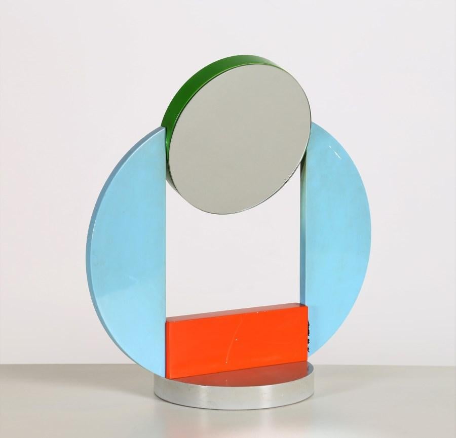 Postmodern table mirror designed by Michele de Lucchi (1951)  

Memphis, Italy 1980s

Limited edition for the Italian magazine 