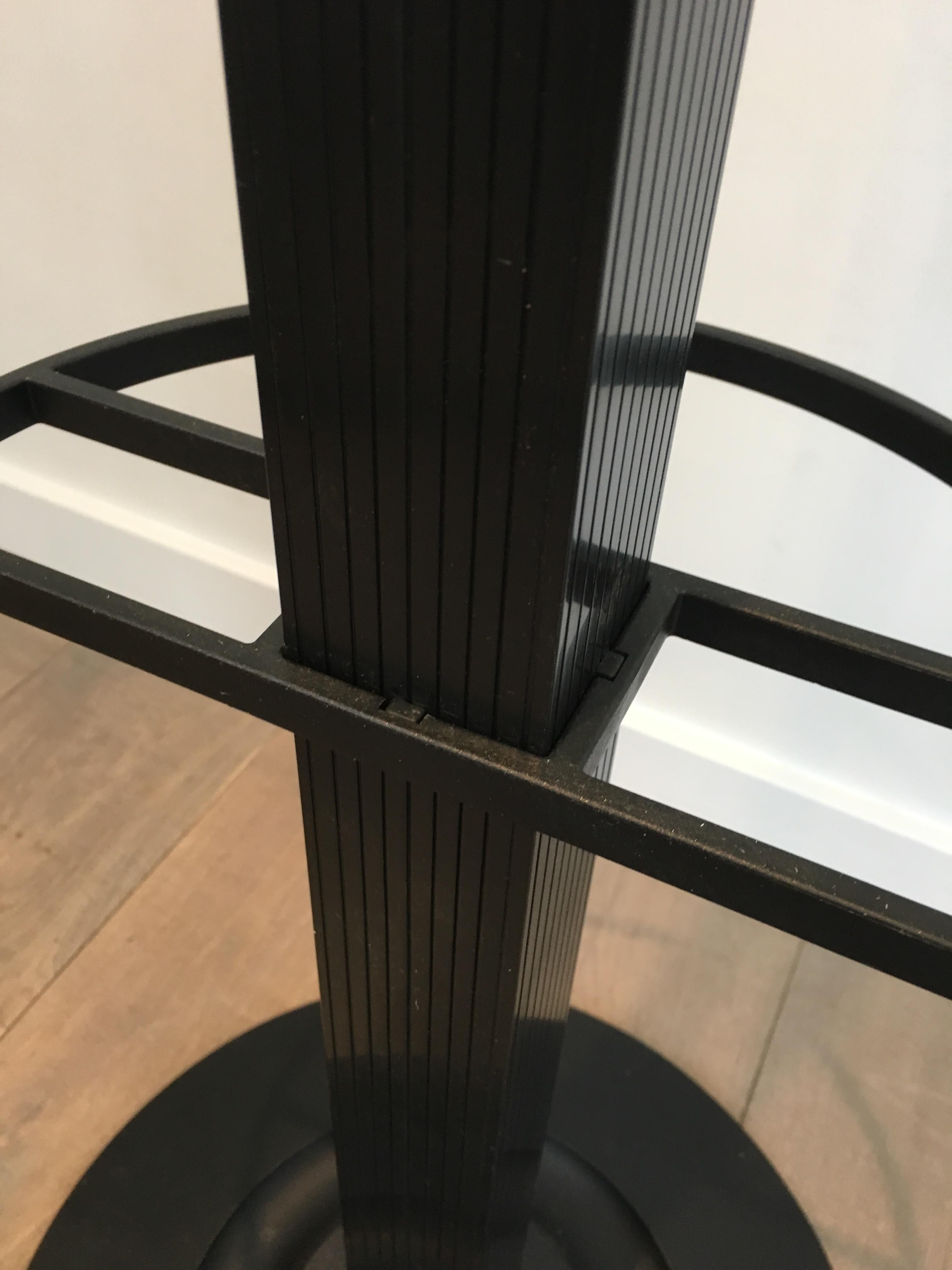 Michele De Lucchi & Tadao Takaichi für Kartell, Schwarzer Kunststoff-Mantelständer im Angebot 4