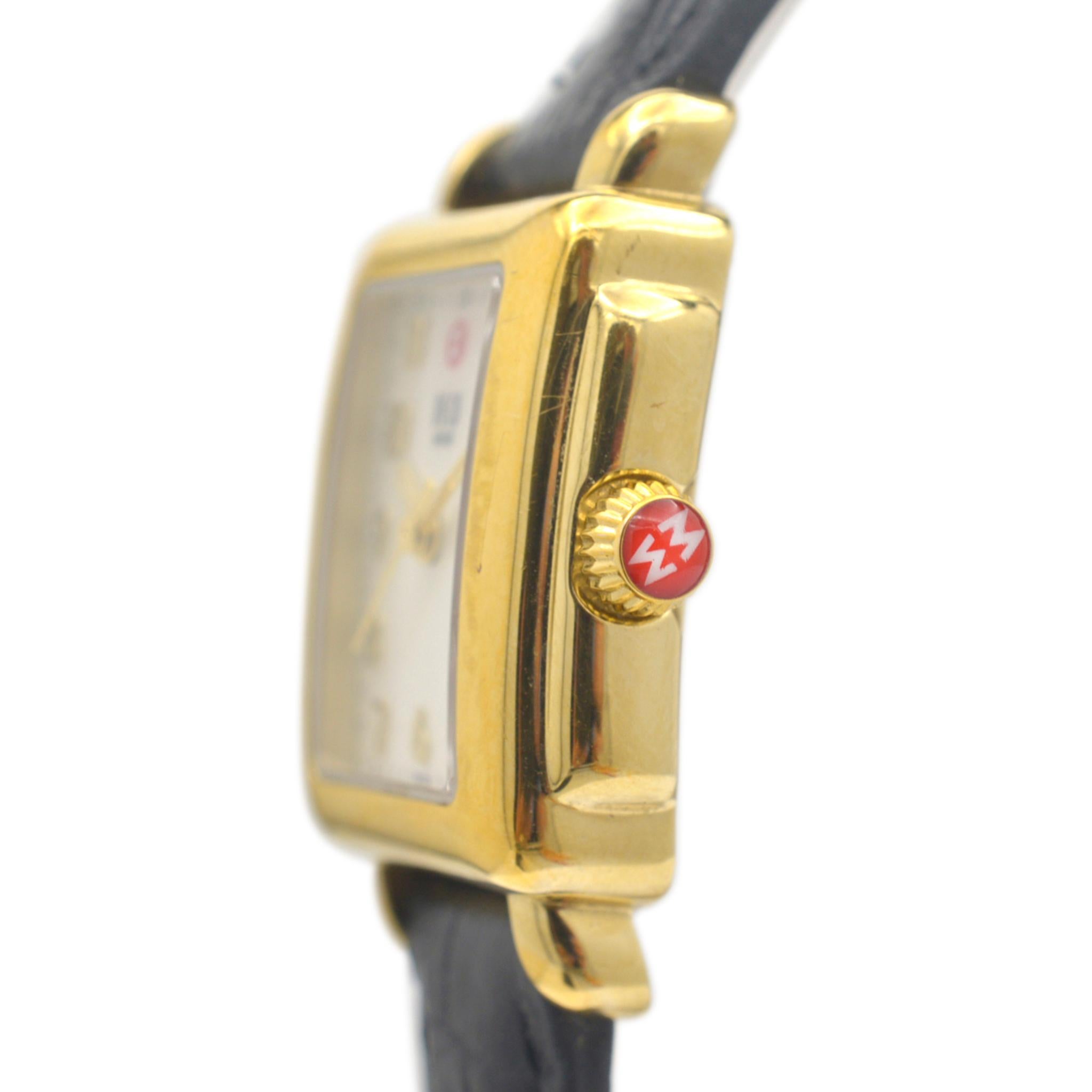 Marke: Michele

Geschlecht: Damen

Metalltyp: Rostfreier Stahl

Bandlänge: 7,50 Zoll

Breite des Bandes: 12 mm

Durchmesser: 20,00 mm

Gewicht: 26,70 Gramm

Damen-Edelstahl-Uhr aus der Schweiz.

Pre-owned in ausgezeichnetem Zustand.. Könnte leichte