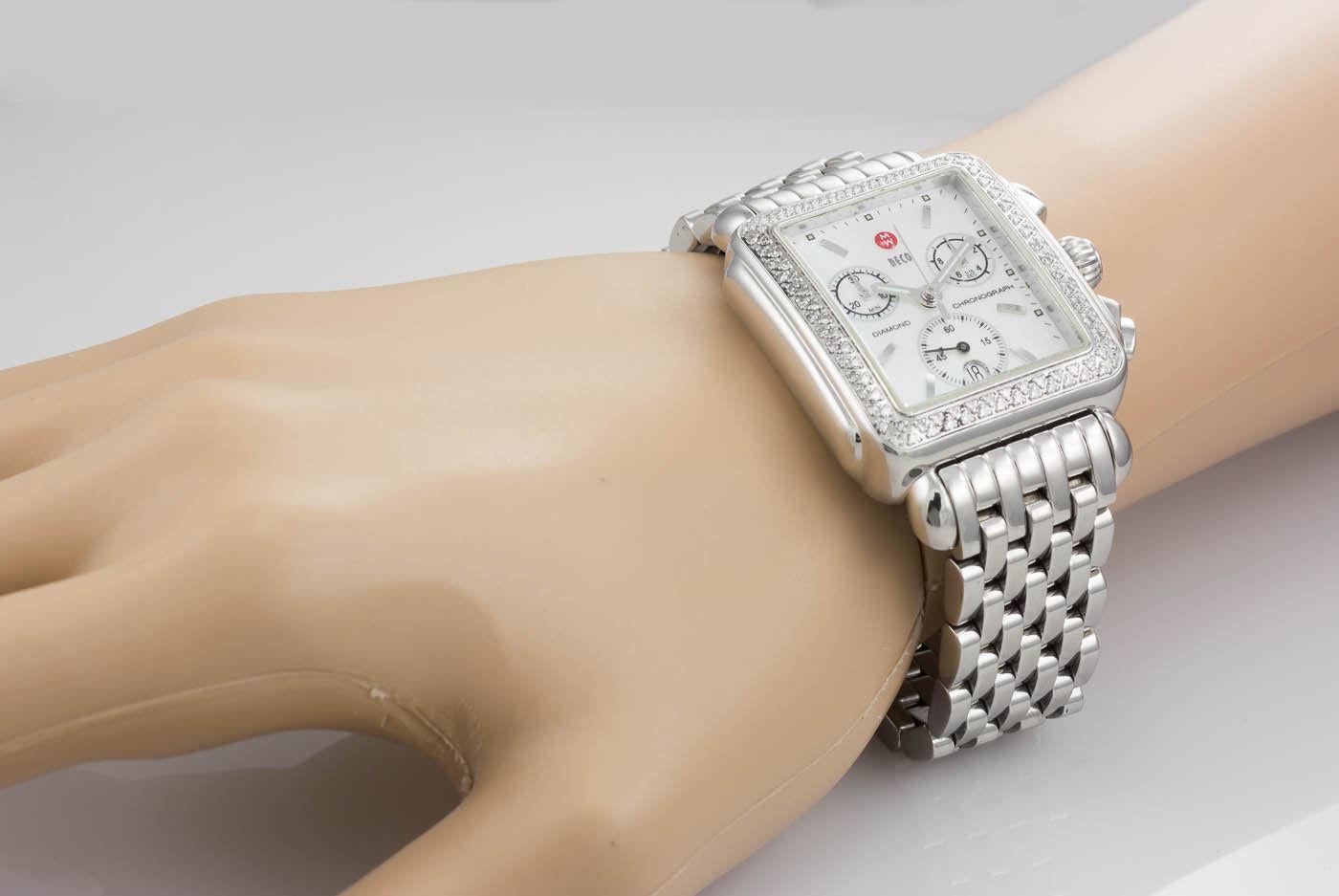 Michele Deco-Edelstahl-Chronograph mit Diamant-Lünette im Angebot 1