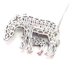 Michele Della Valle Broche zébrée en or blanc avec diamants blancs et noirs