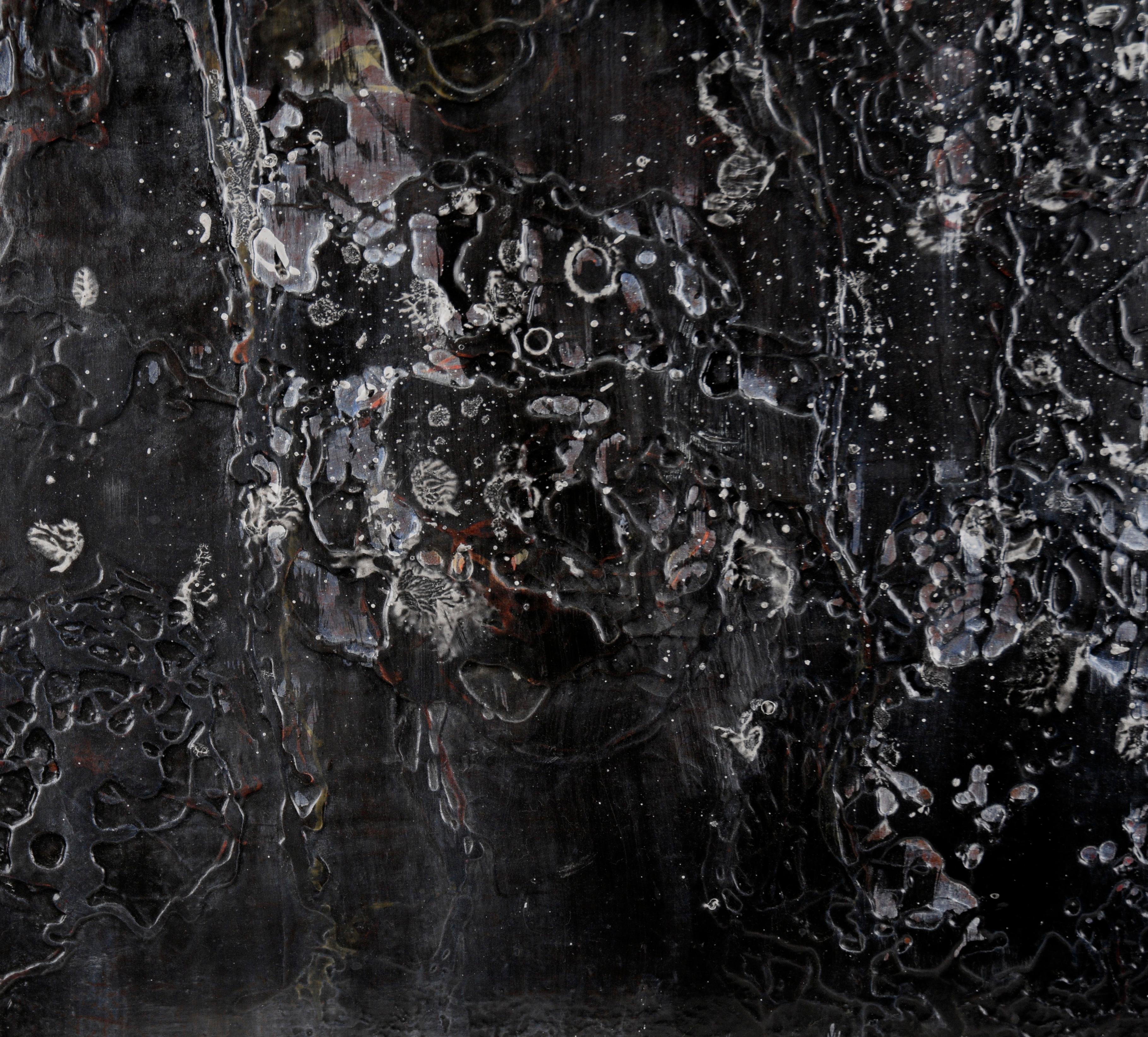 « Fantômes » - Composition abstraite à l'acrylique, à l'huile et à l'encre sur panneau de bois torsadé en vente 4