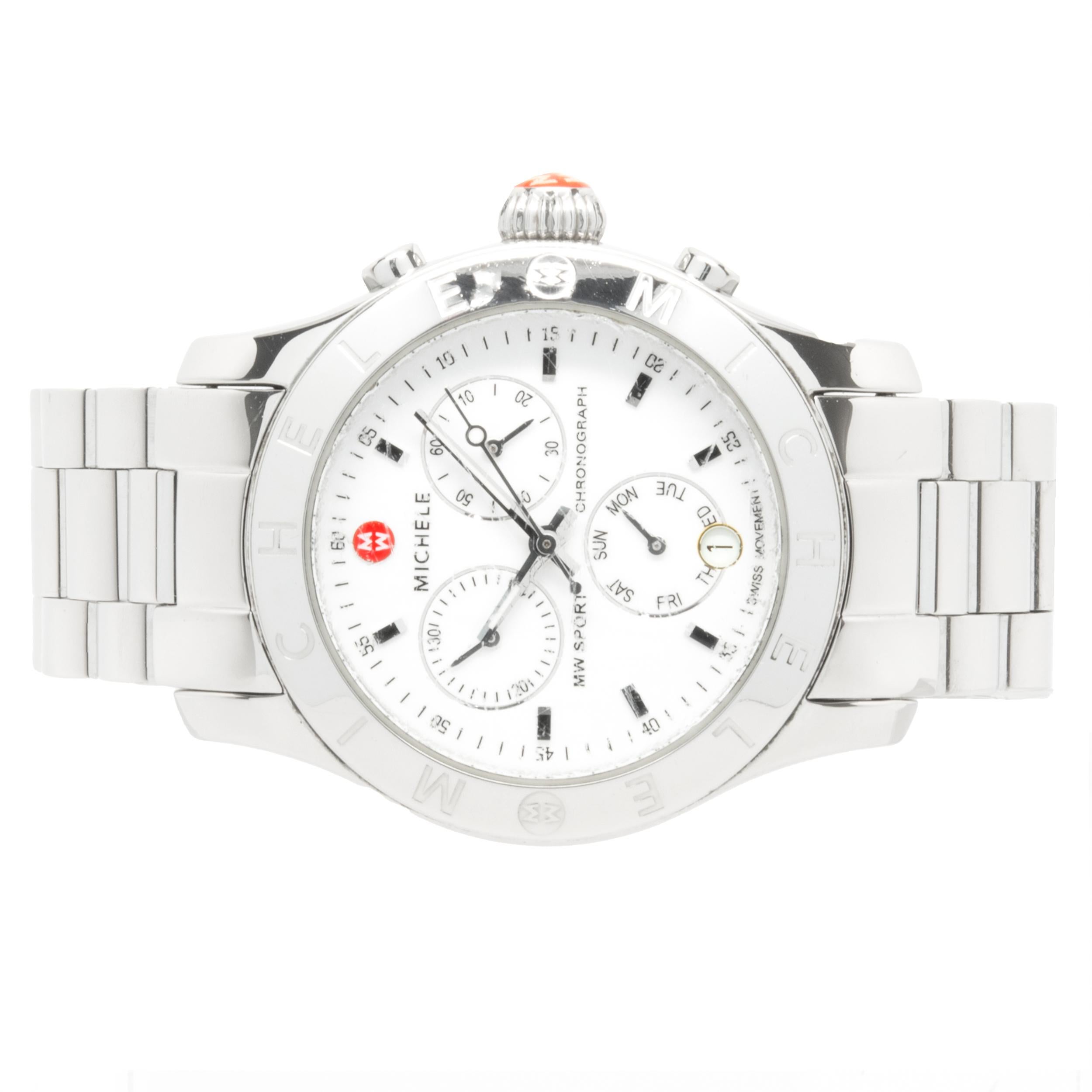 Movement: quartz
Function: hours, minutes, seconds, date, chronograph 
Case: 35mm stainless round case, smooth bezel, sapphire crystal
Dial: white chronograph
Band: stainless steel bracelet, deployment clasp
Serial #: MS04XXX
Reference #: