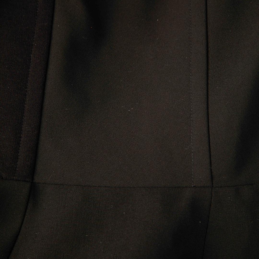 Michelle Mason Schwarzes Kleid mit V-Ausschnitt und Frontschlitz und Knielange Länge Größe XS Damen im Angebot