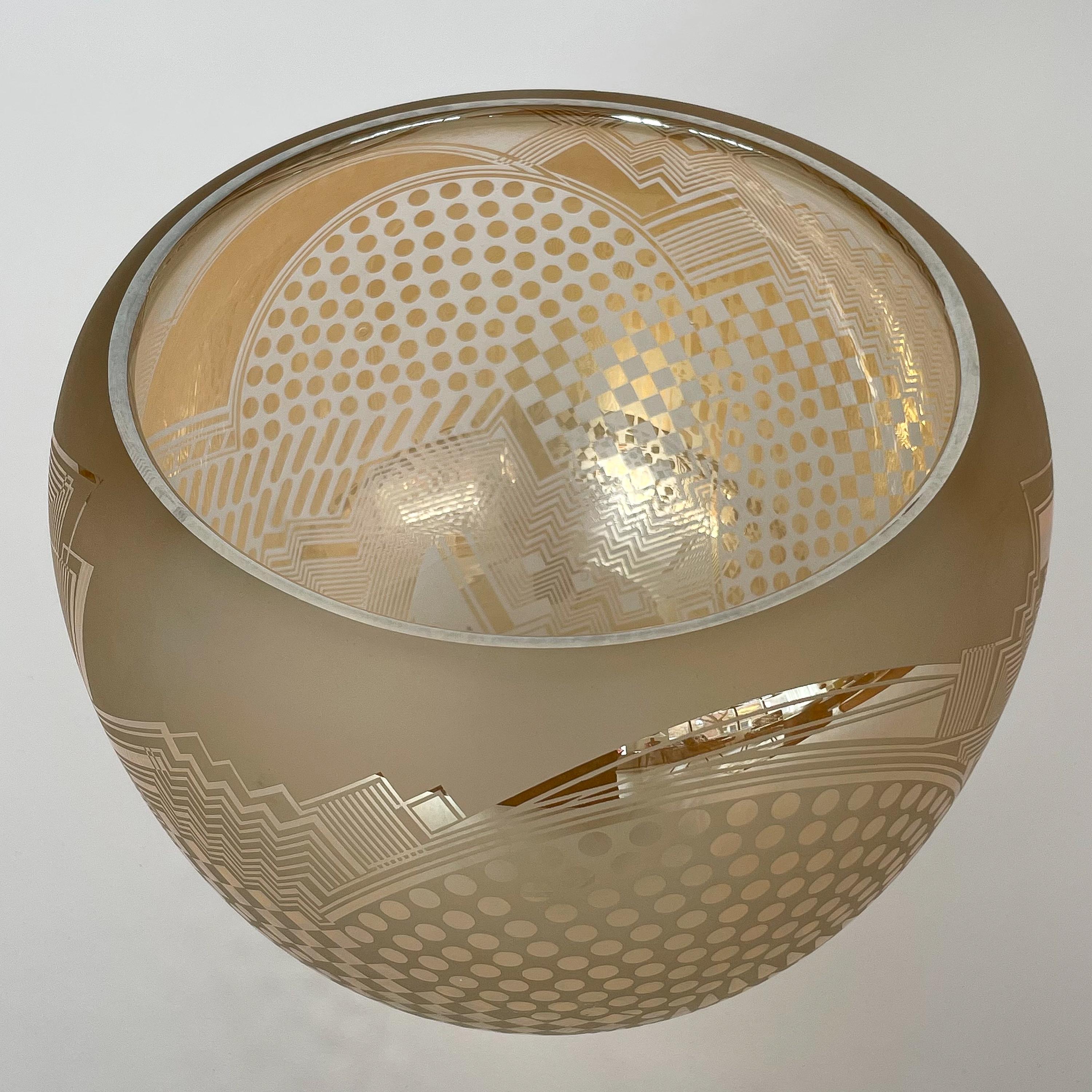 American Michelle Schoen / Bob Toensing Frosted and Gold Mirrored Glass Bowl