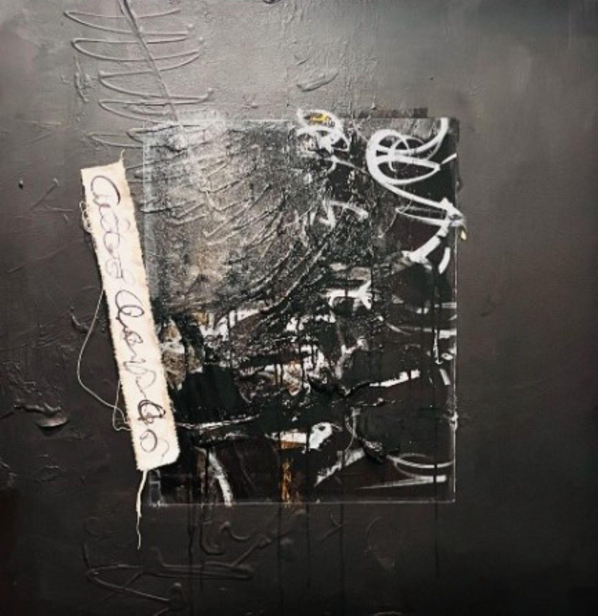 Michelle Thomas Artist Abstract Painting – Unvollendete Gedanken - Schwarz, Strukturiert, Journal, Graffiti, Straße, Weiß, Grau