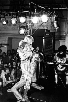 David Bowie und Ronson auf der Bühne - Limitierte Auflage Mick Rock Estate Druck 
