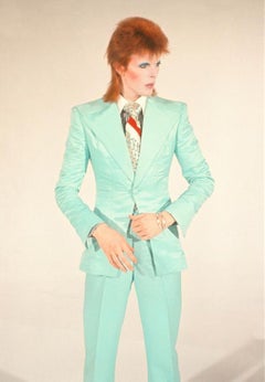 Bowie en traje  - edición limitada de la impresión Mick Rock Estate