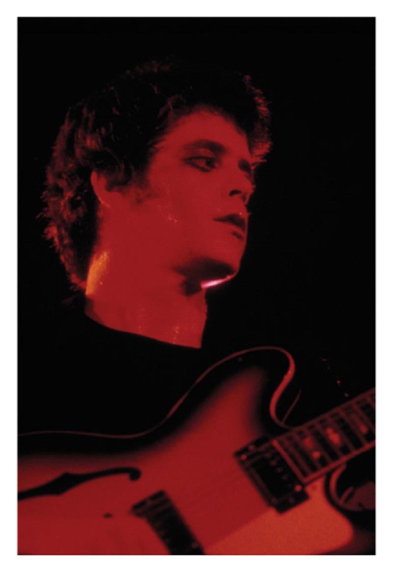 Lou Reed - Limitierte Auflage Mick Rock Estate Print 

Lou Reed im Konzert, 1972 (Foto Mick Rock).

Alle Drucke sind vom Nachlass nummeriert.
Die Auflagenhöhe variiert je nach Druckgröße.

Ungerahmter Archiv-Pigmentdruck
Druckgröße: 20 x 16" / 50 x