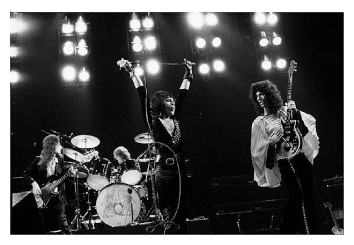 Queen On Stage - Limited Edition Mick Rock Estate Print 

Queen on stage at the Rainbow Theatre, London, 1974 (photo Mick Rock).

All prints are numbered by the Estate 
Edition size varies according to print size.

Unframed Archival Pigment