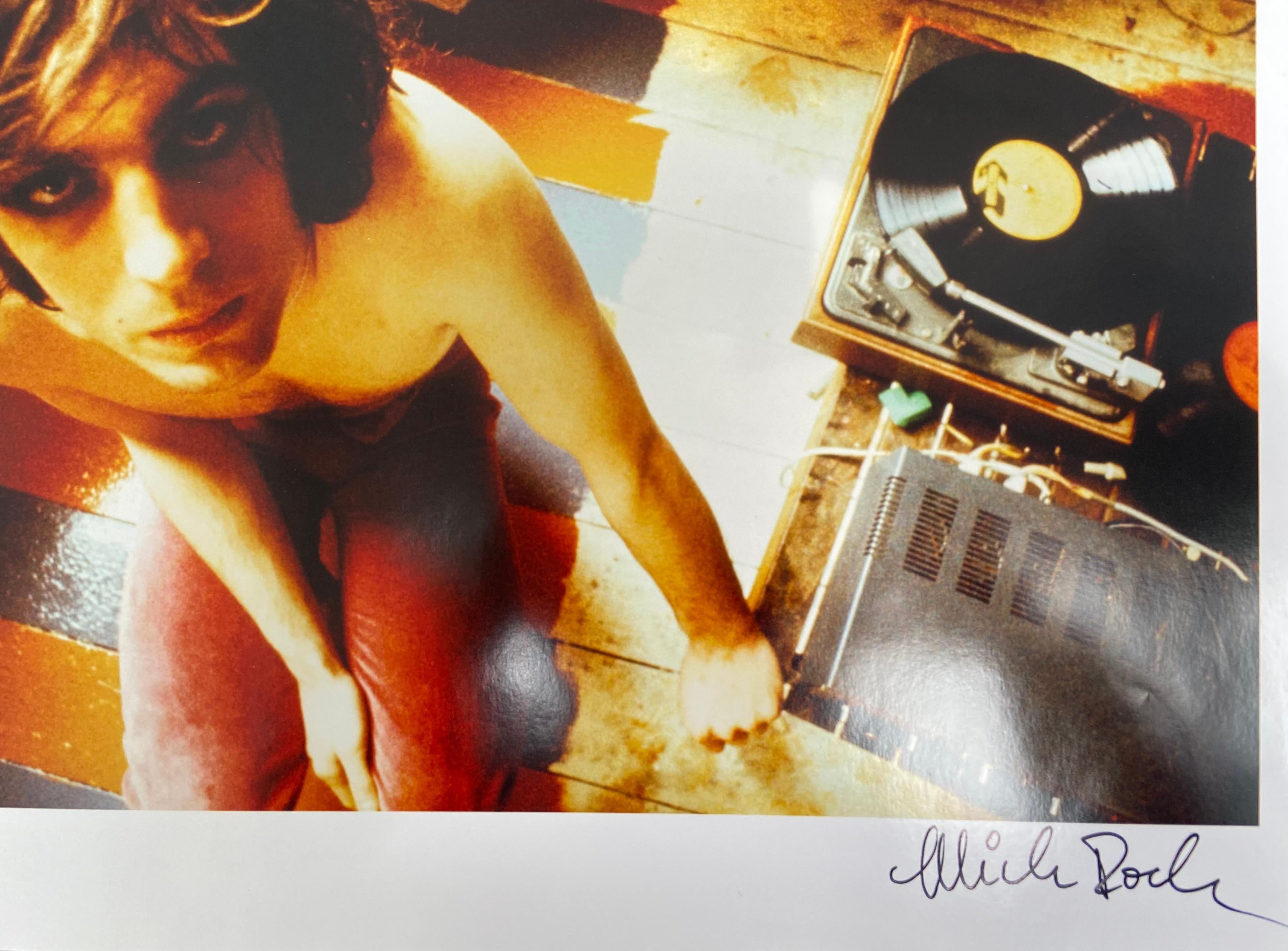Mick Rock
Syd Barrett, 1969
Archivträchtiger Tintenstrahldruck
16 x 20 Zoll  (40,6 x 50,8 cm)
Ausgabe 24/90
